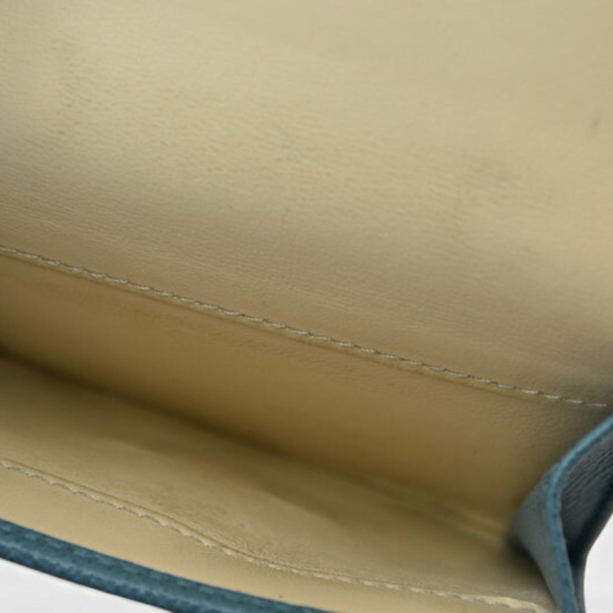 Bvlgari Bvlgari Bvlgari Blue Turquoise Leather Wallet (Tri-Fold) (Pre-Owned)