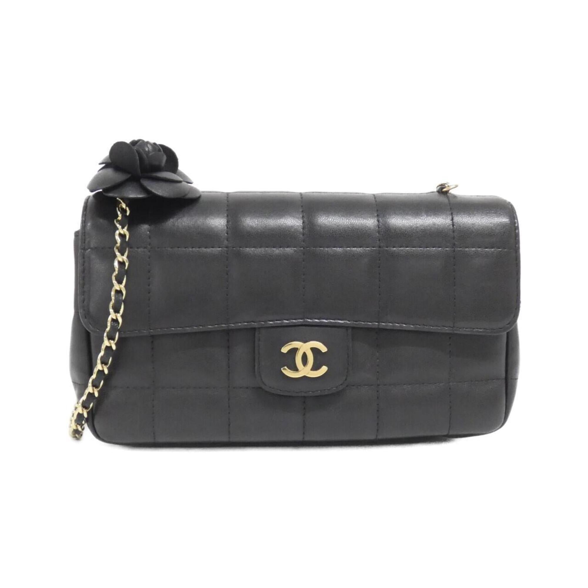 Chanel Black Leather Shoulder Bag (Pre-Owned)