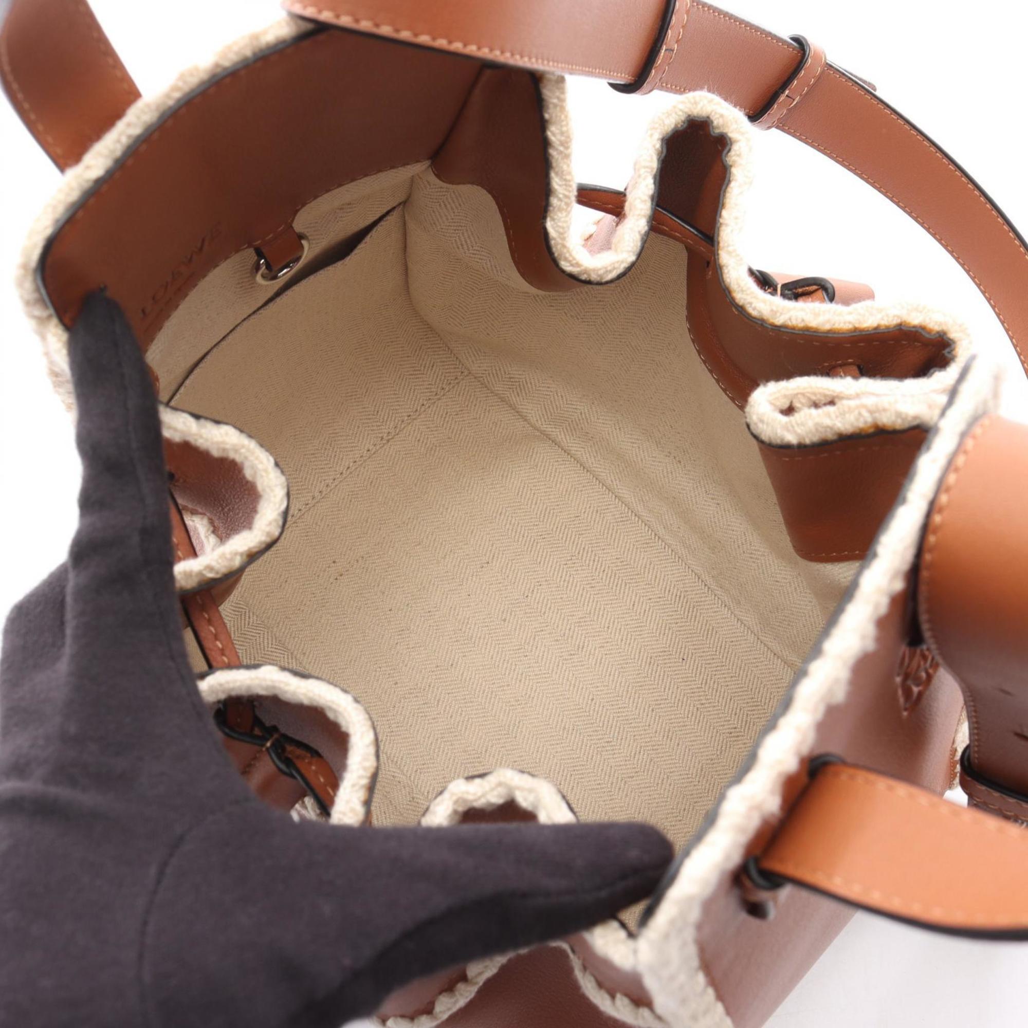 Loewe Brown White Leather Handbag (Pre-Owned)
