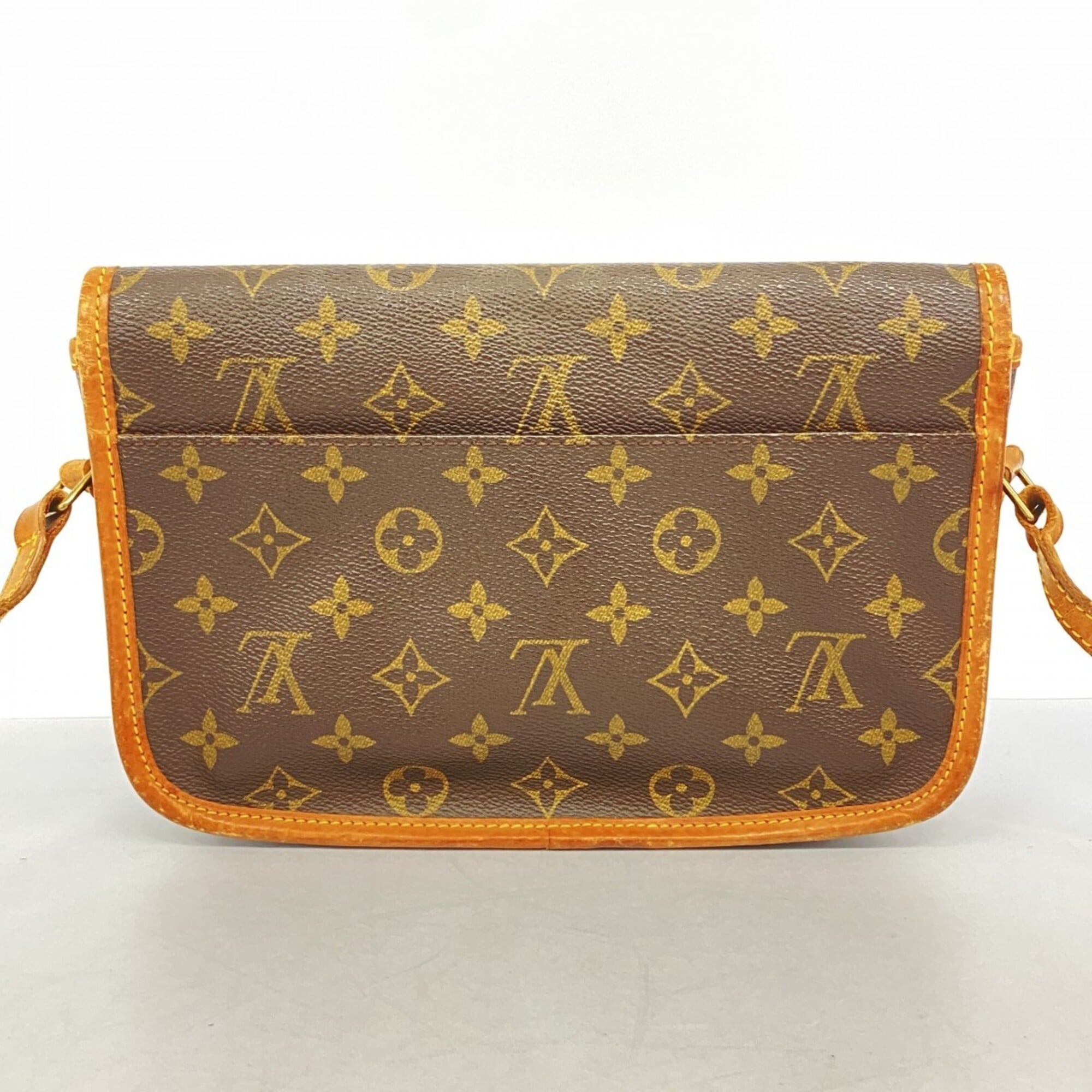 Louis Vuitton Brown Shoulder Bag (Pre-Owned)