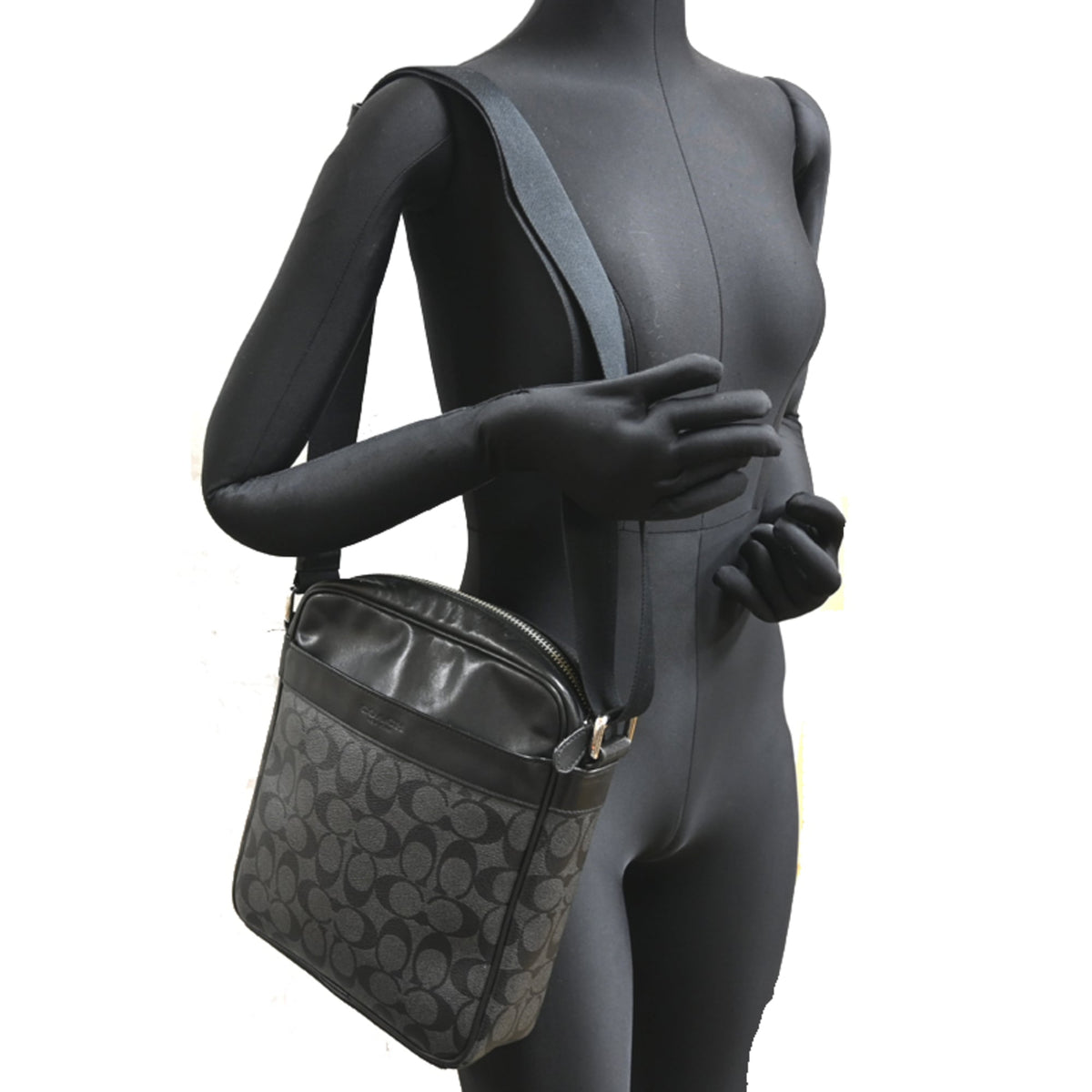 Coach Black Leather Pvc Shoulder Bag (Pre-Owned)