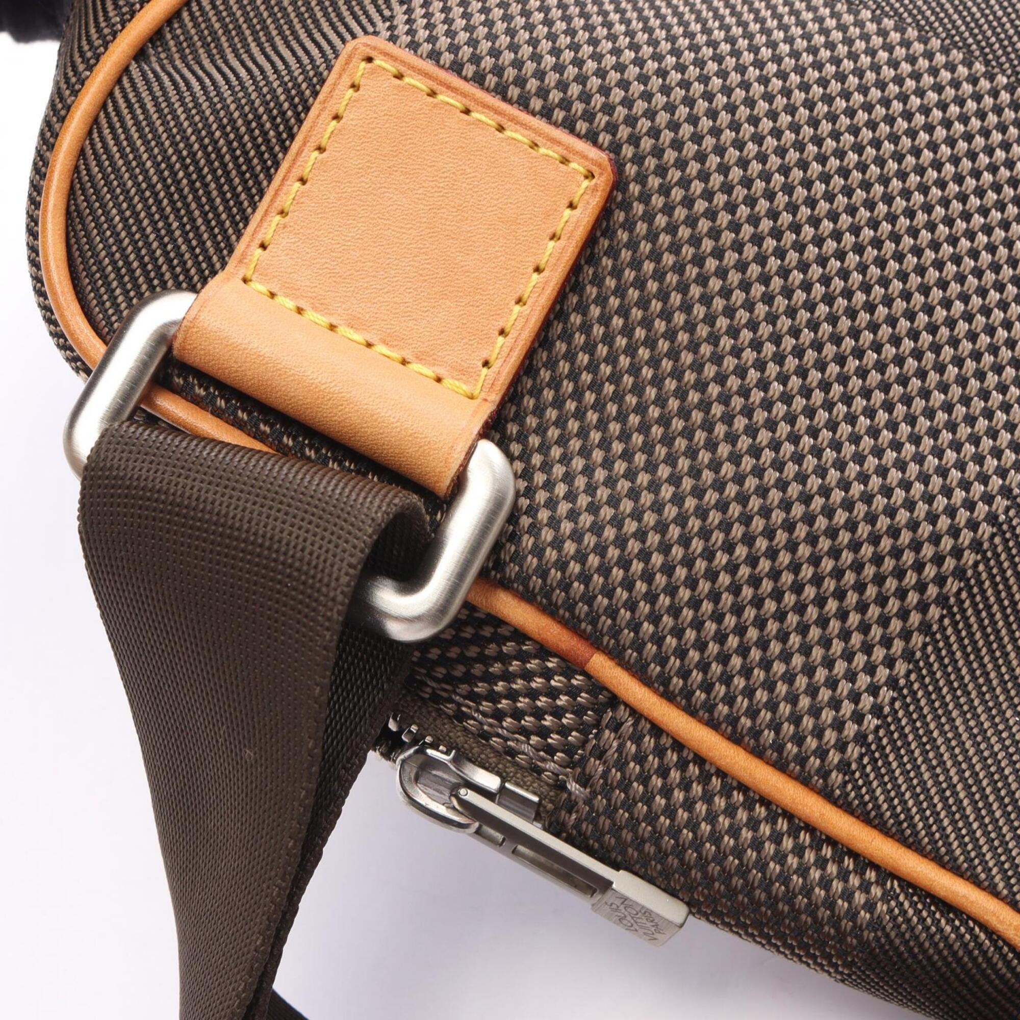 Louis Vuitton Earth Khaki Damier Geant Leather Nylon Canvas Fanny Pack Handbag (Pre-Owned)
