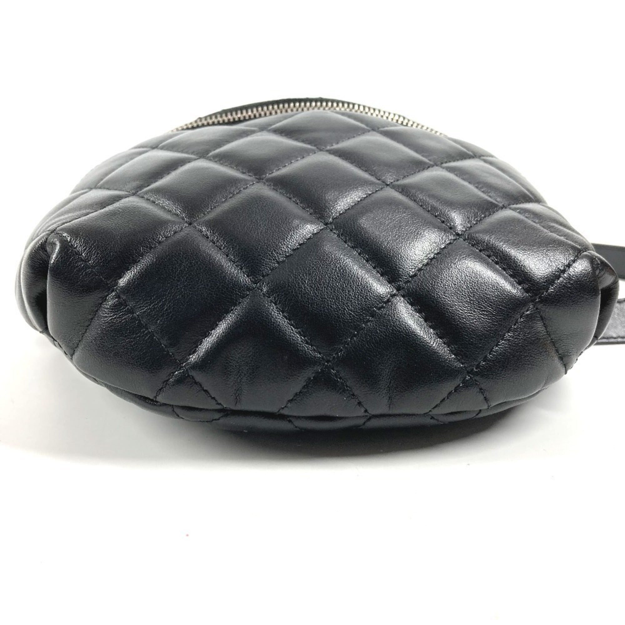 Chanel Matelasse Black Leather Fanny Pack Shoulder Bag (Pre-Owned)