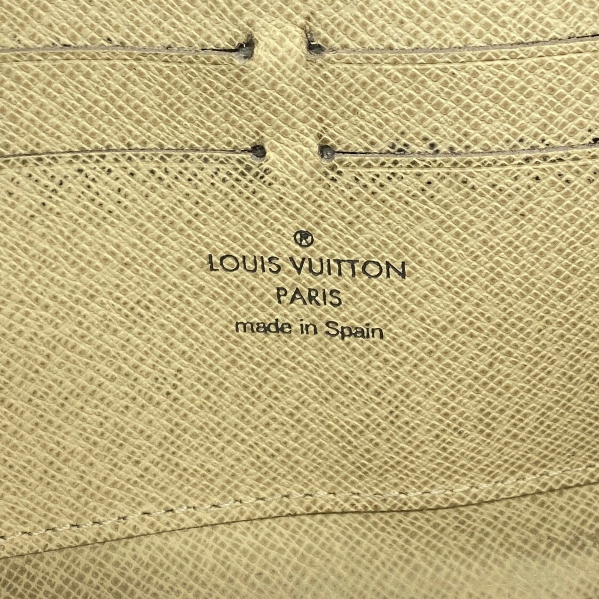 Louis Vuitton White Long Wallet (Bi-Fold) (Pre-Owned)