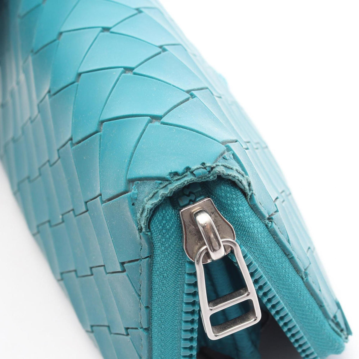 Bottega Veneta Green Rubber Long Wallet (Bi-Fold) (Pre-Owned)