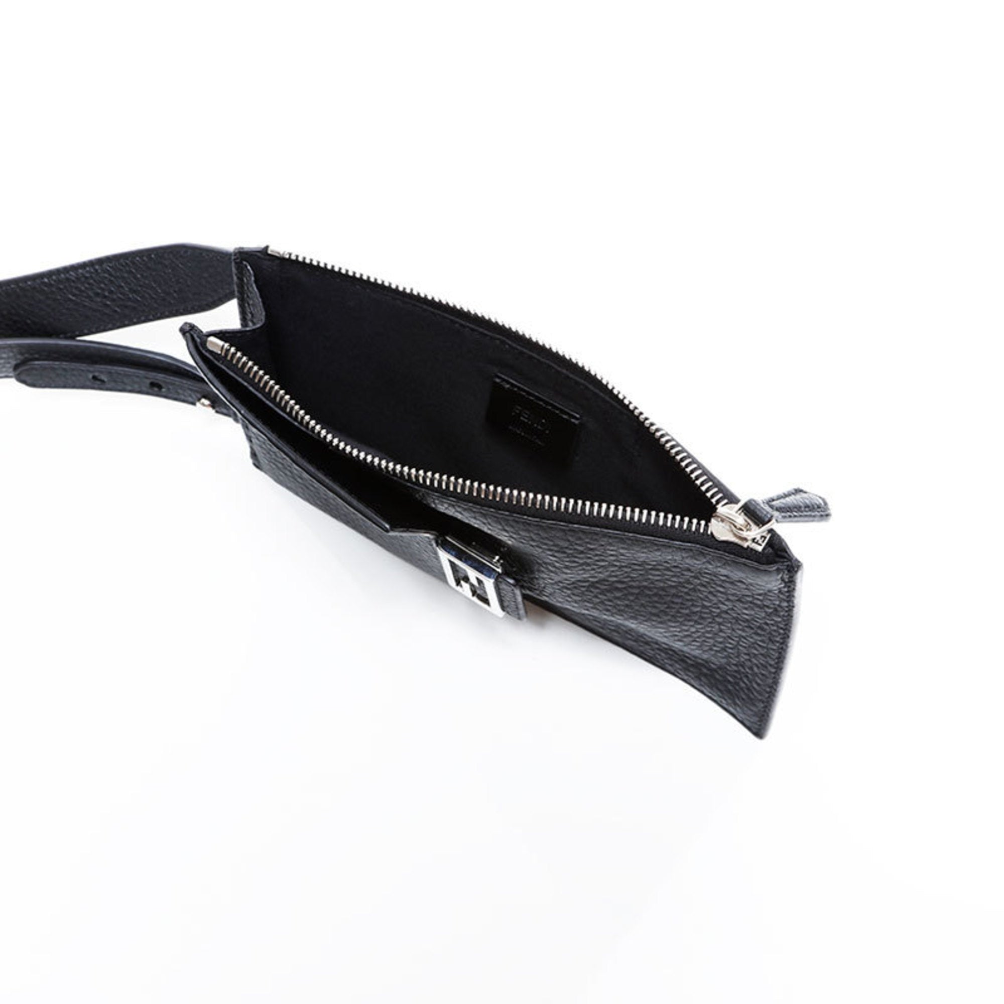 Fendi Black Leather Shoulder Bag (Pre-Owned)