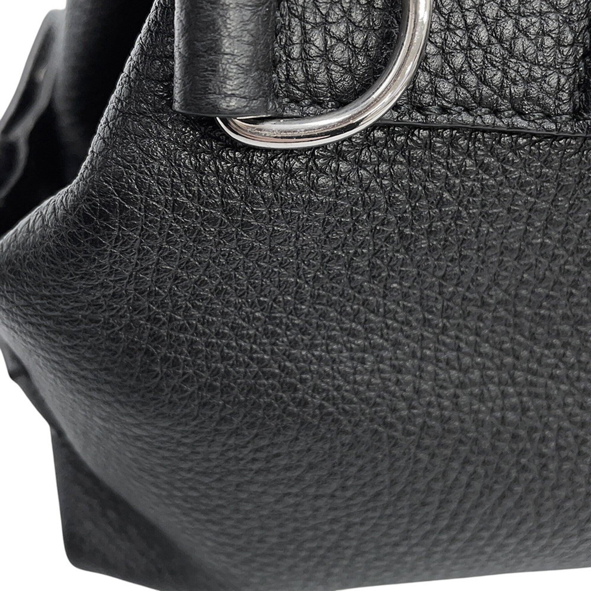 Fendi Selleria Black Leather Handbag Shoulder Bag (Pre-Owned)