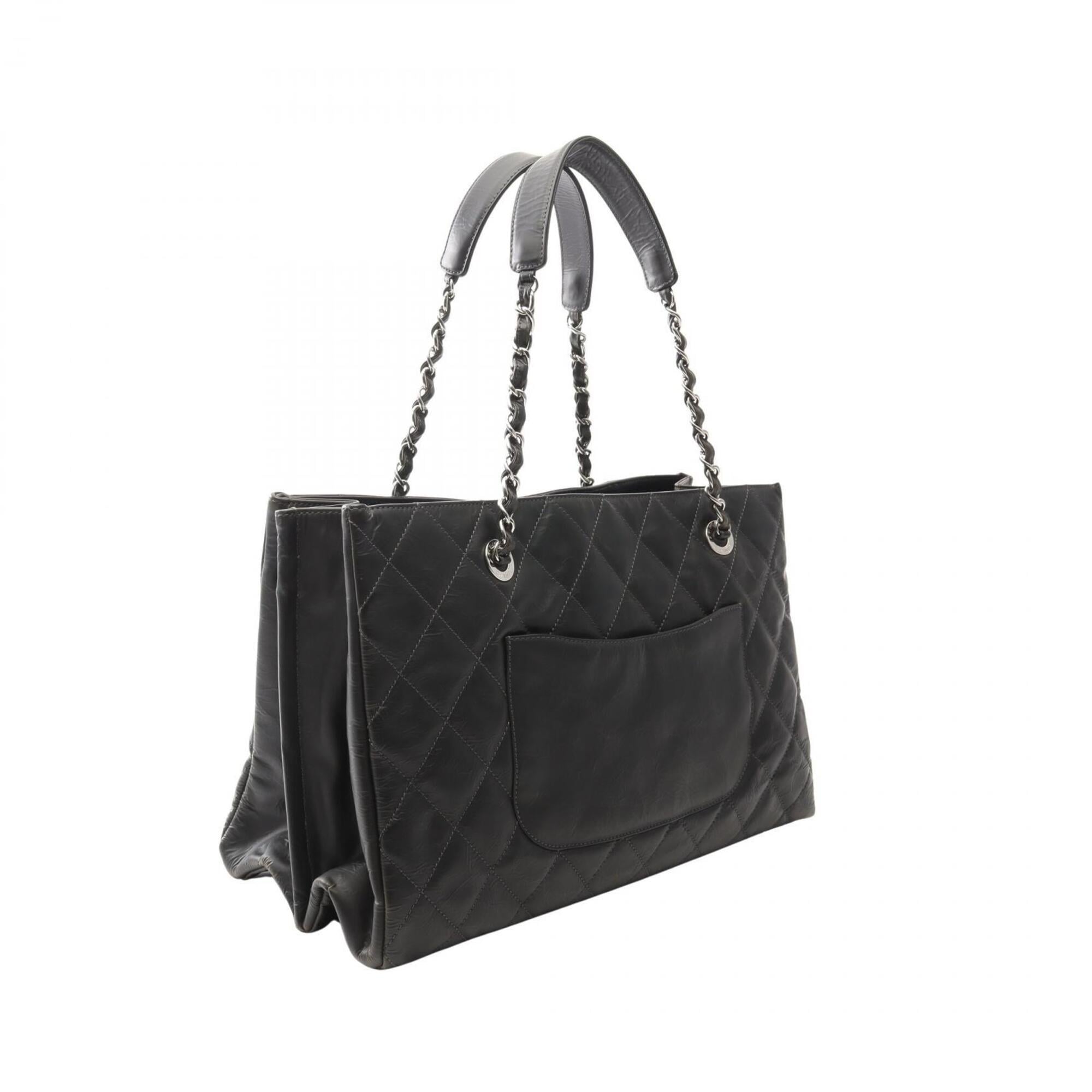 Chanel Black Leather Handbag Tote Bag (Pre-Owned)