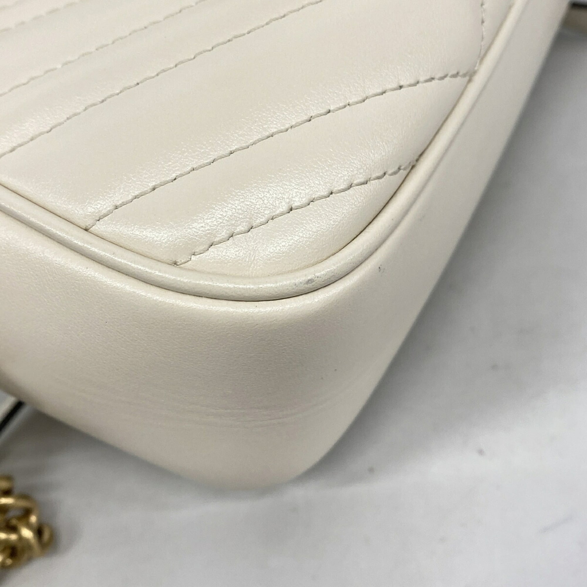 Gucci Ivory Leather Shoulder Bag (Pre-Owned)