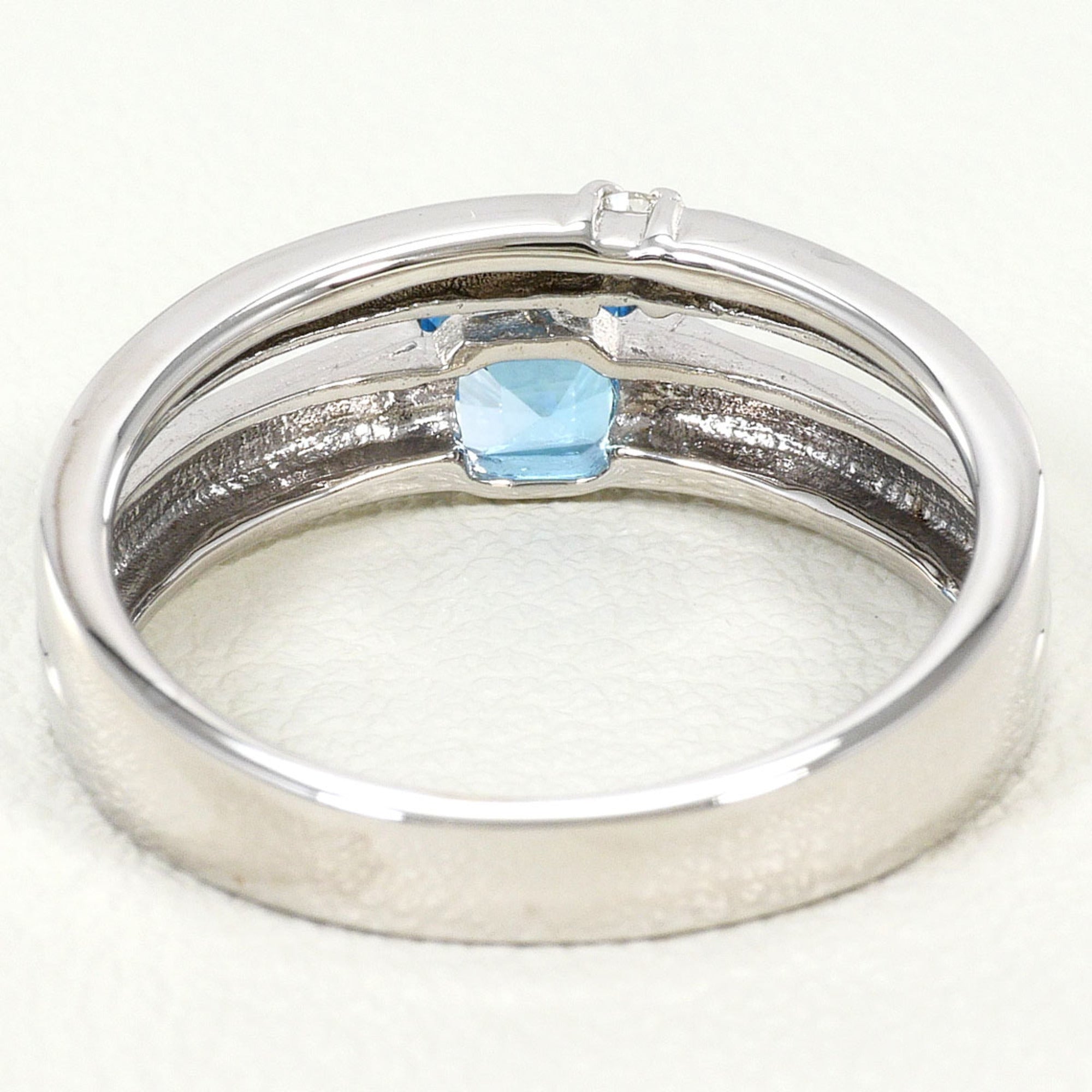 Unbranded White Gold White Gold (14K) Band Ring (Pre-Owned)