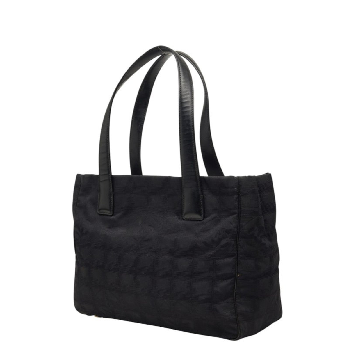 Chanel Black Nylon Leather Handbag (Pre-Owned)