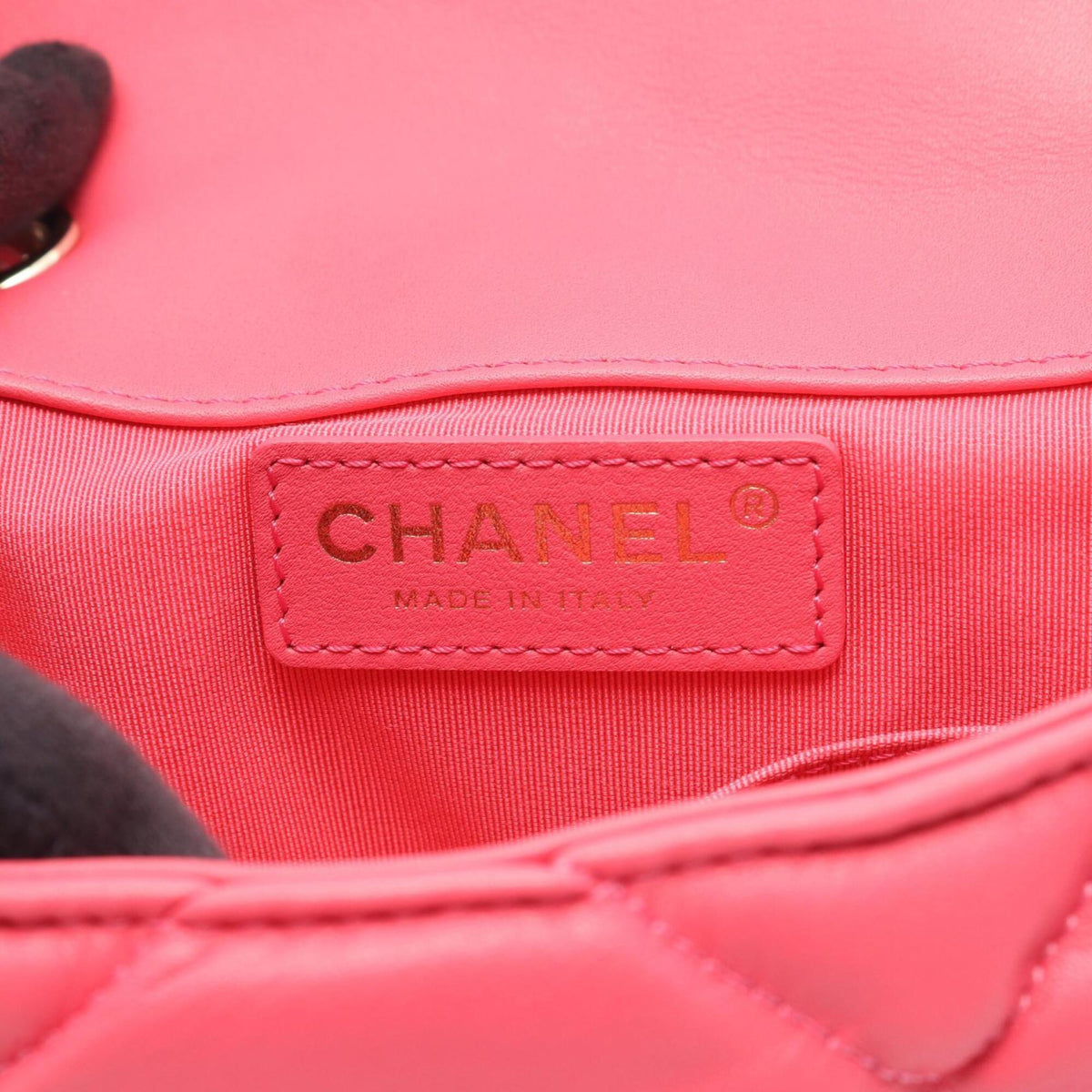 Chanel Pink Leather Handbag Shoulder Bag (Pre-Owned)