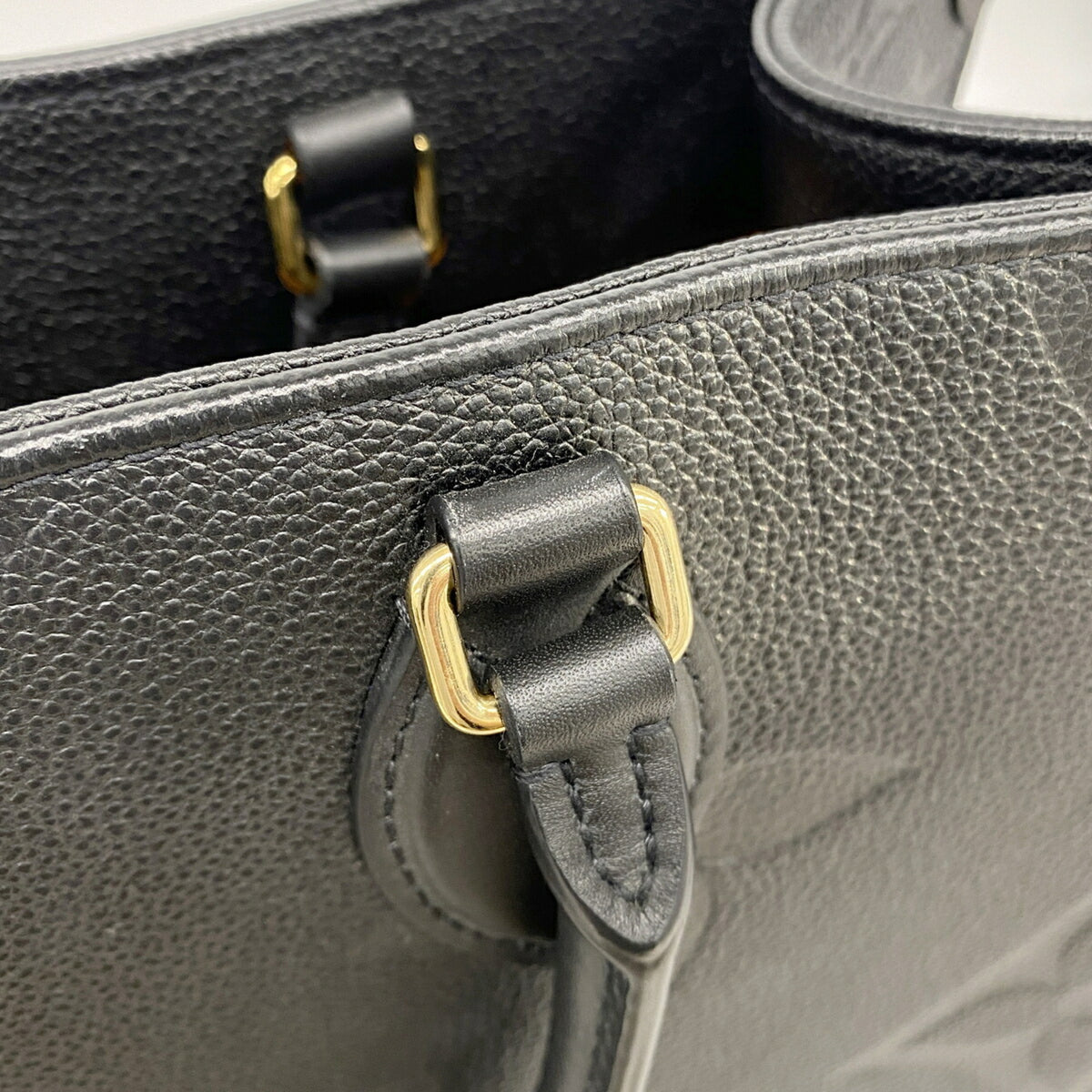 Louis Vuitton Noir Tote Bag (Pre-Owned)