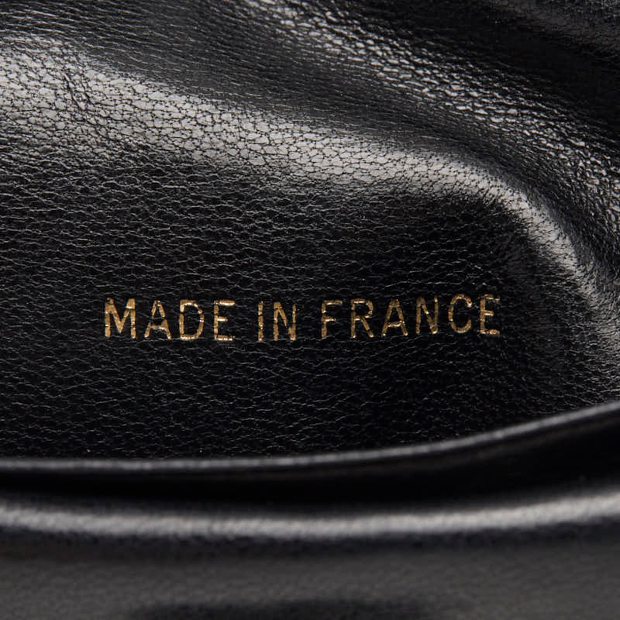 Chanel Black Leather Wallet (Bi-Fold) (Pre-Owned)
