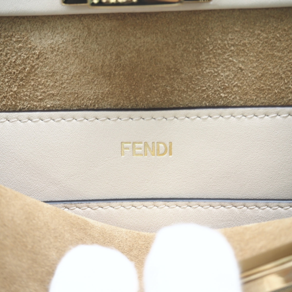 Fendi Beige White Leather Handbag (Pre-Owned)