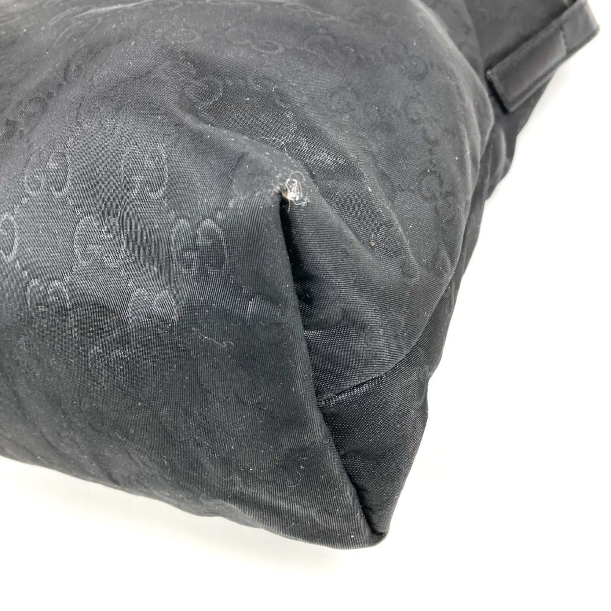 Gucci Black Leather Nylon Shoulder Bag (Pre-Owned)