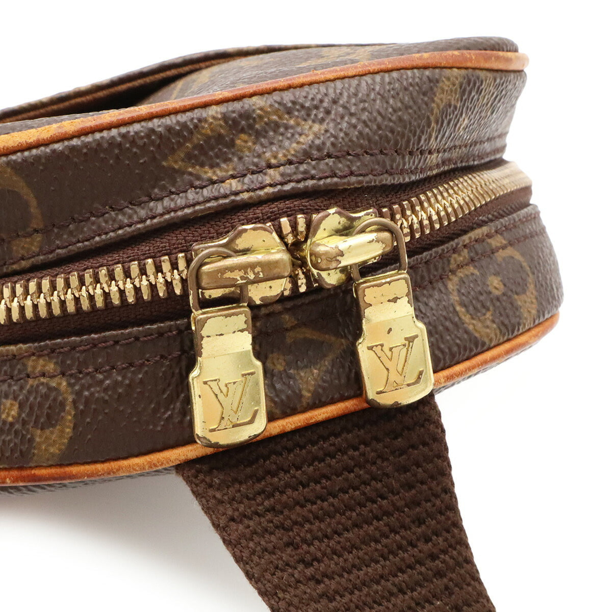 Louis Vuitton Brown Monogram Canvas Pochette Shoulder Bag Sling Bag (Pre-Owned)