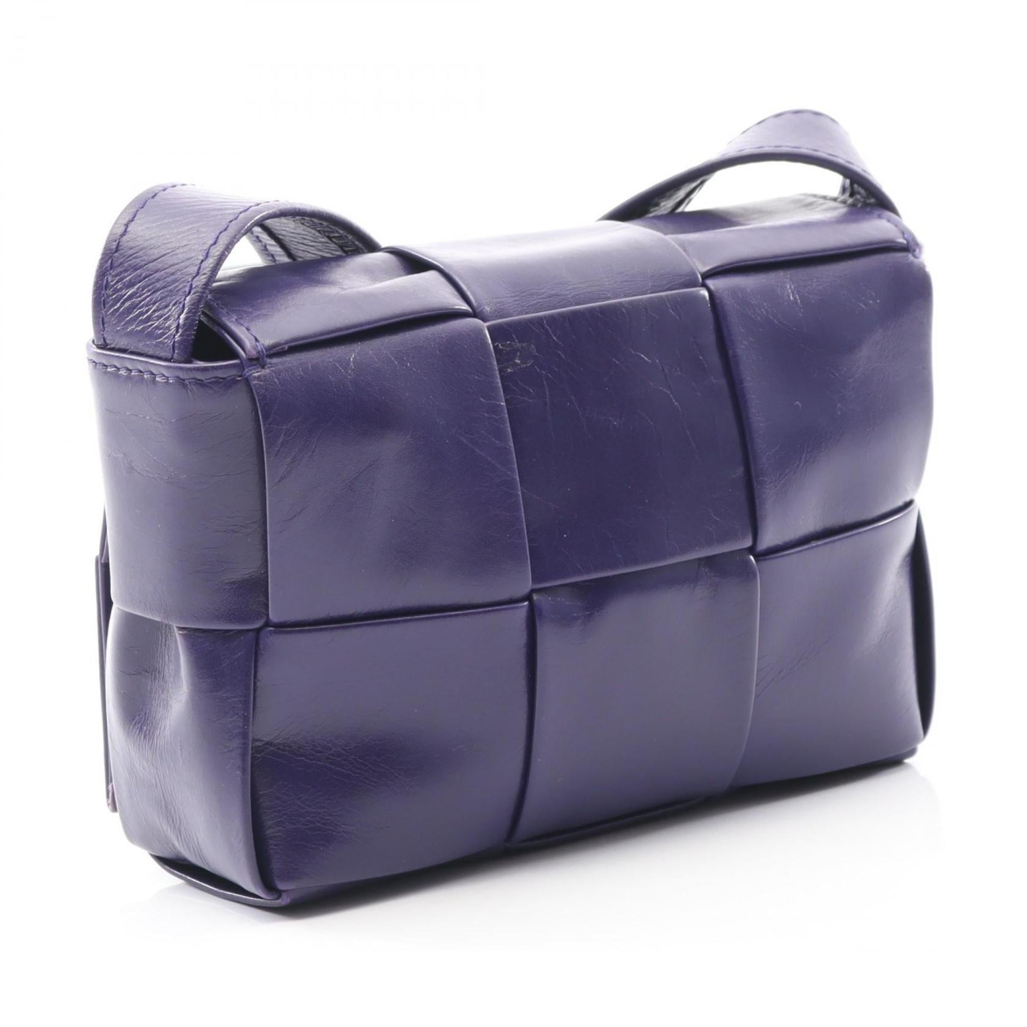 Bottega Veneta Purple Leather Shoulder Bag (Pre-Owned)