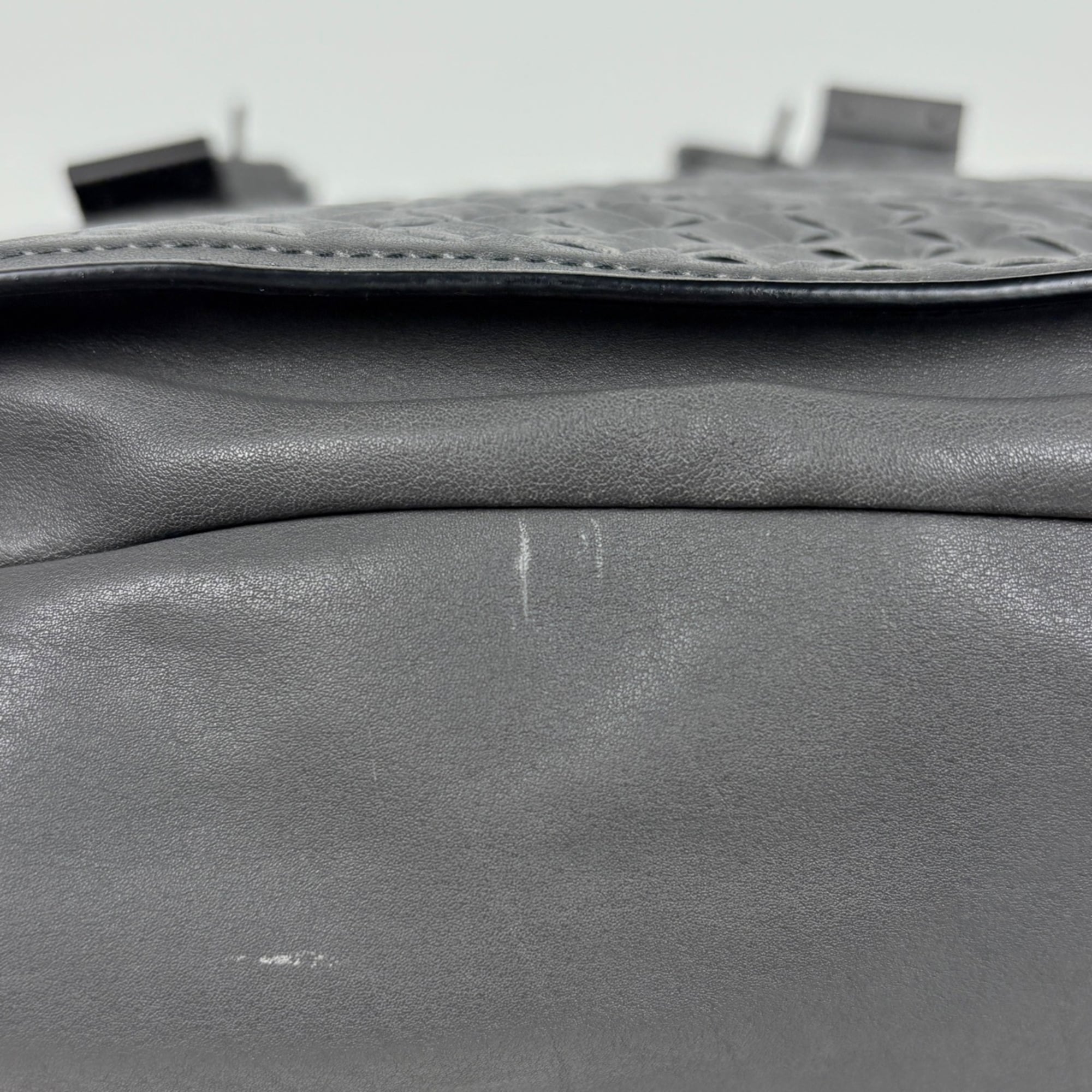 Bottega Veneta Gray Leather Tote Bag (Pre-Owned)