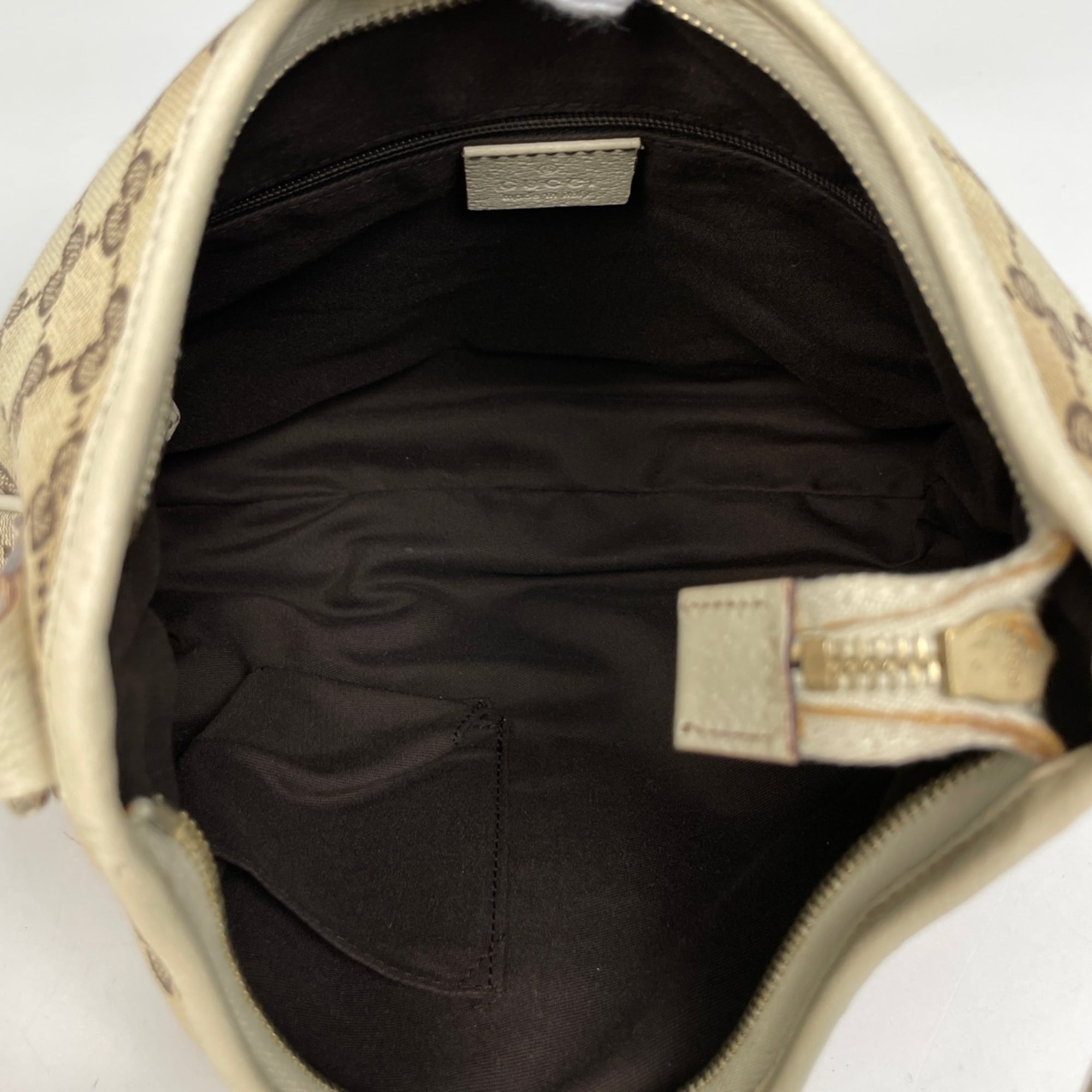 Gucci Beige Ivory Gg Canvas Leather Shoulder Bag (Pre-Owned)