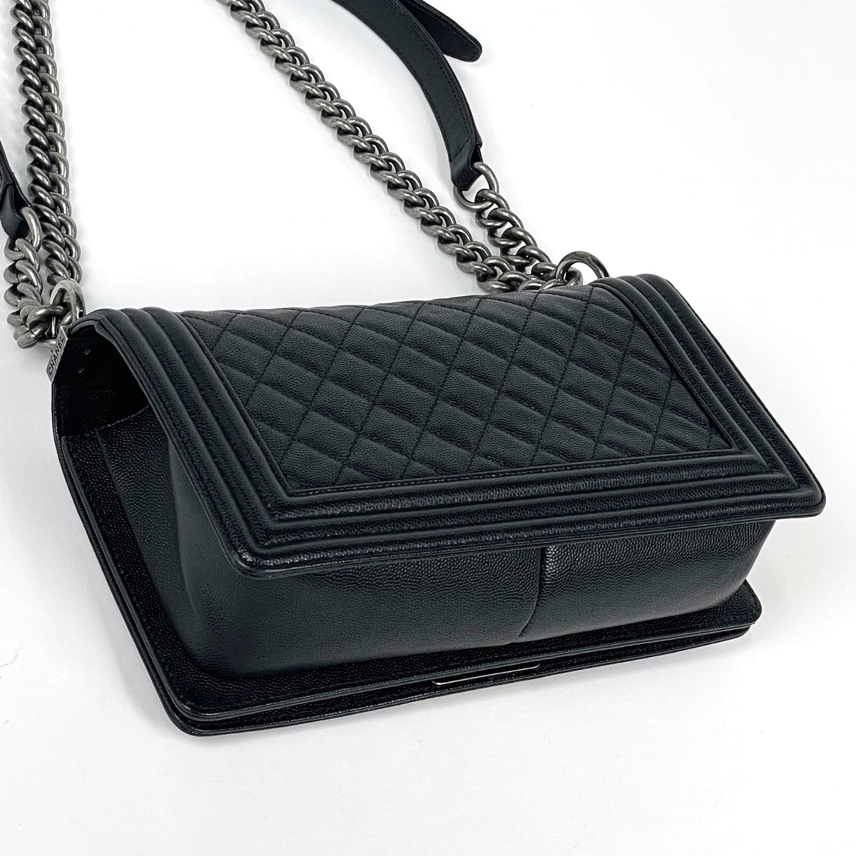 Chanel Black Grained Calfskin Shoulder Bag (Pre-Owned)