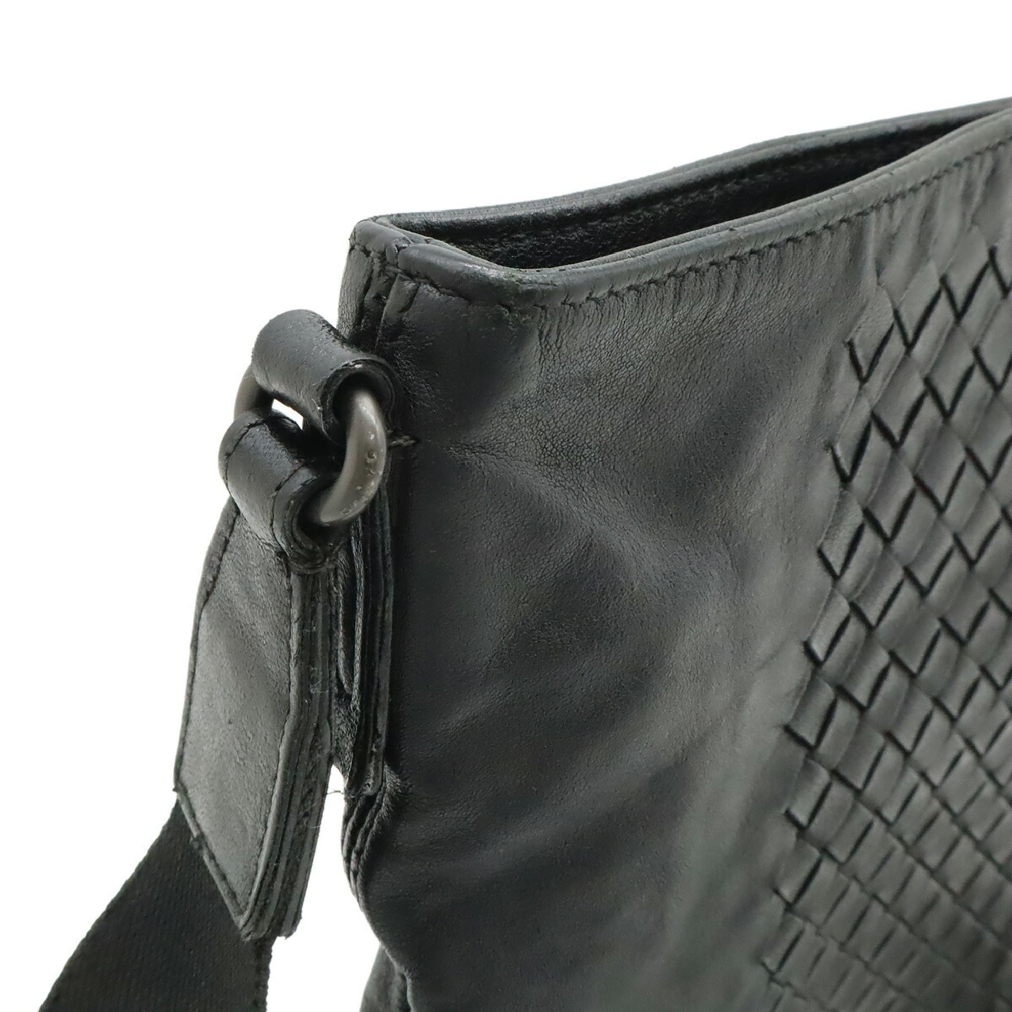 Bottega Veneta Intrecciato Black Leather Shoulder Bag (Pre-Owned)