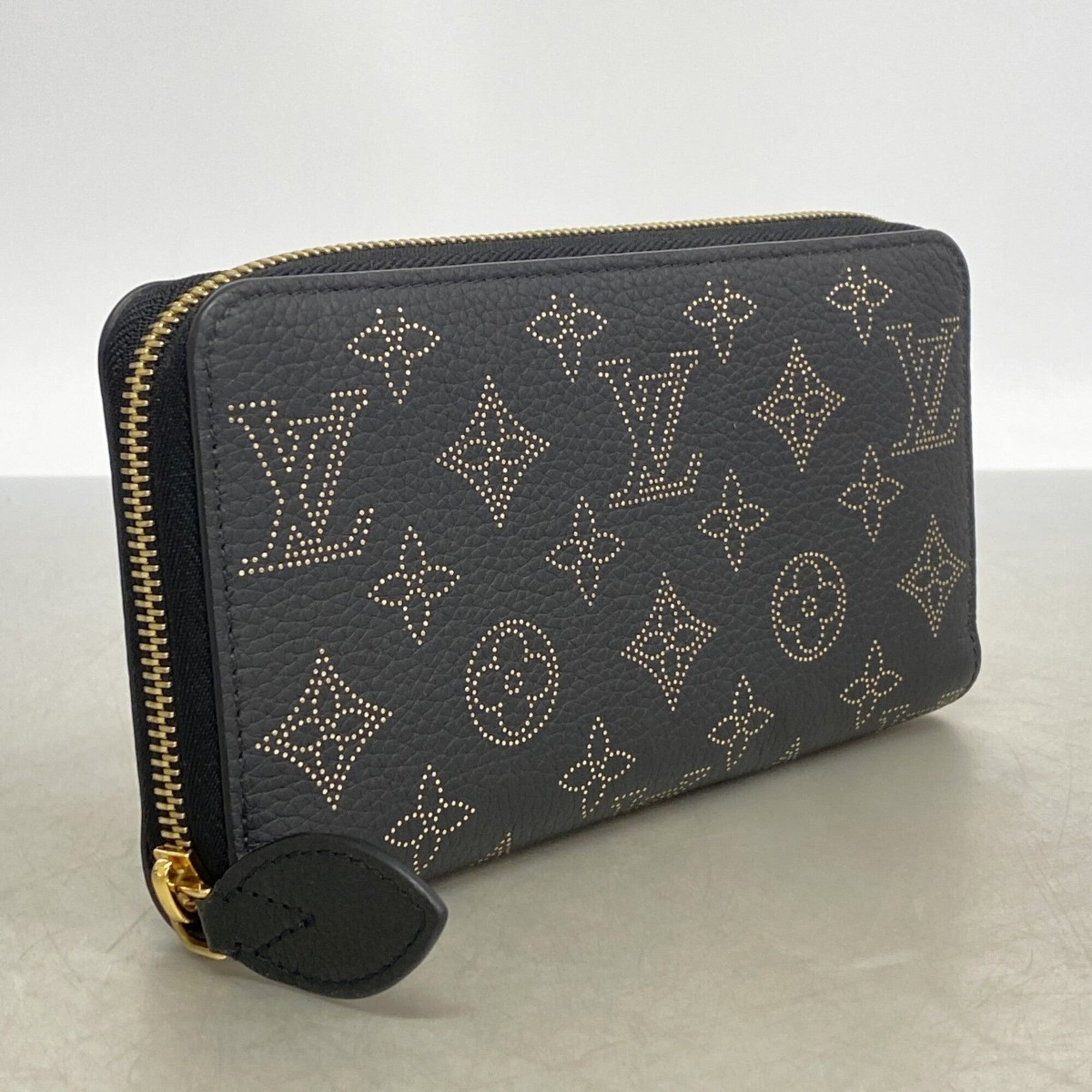 Louis Vuitton Noir Long Wallet (Bi-Fold) (Pre-Owned)