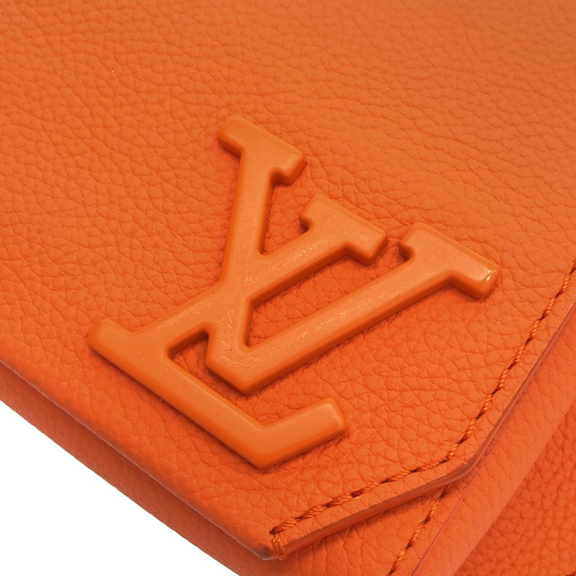 Louis Vuitton Orange Leather Shoulder Bag (Pre-Owned)