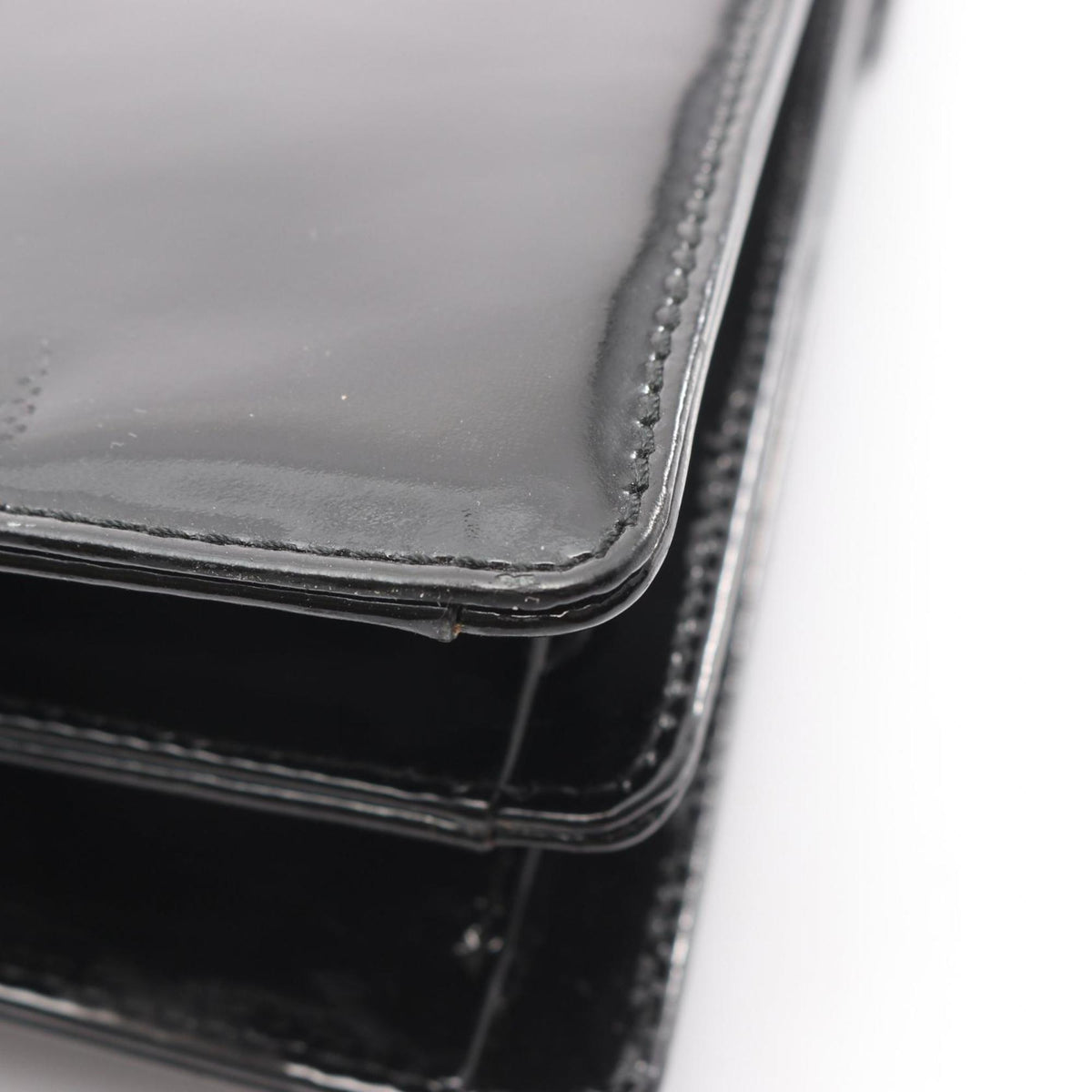 Salvatore Ferragamo Black Patent Leather Handbag (Pre-Owned)