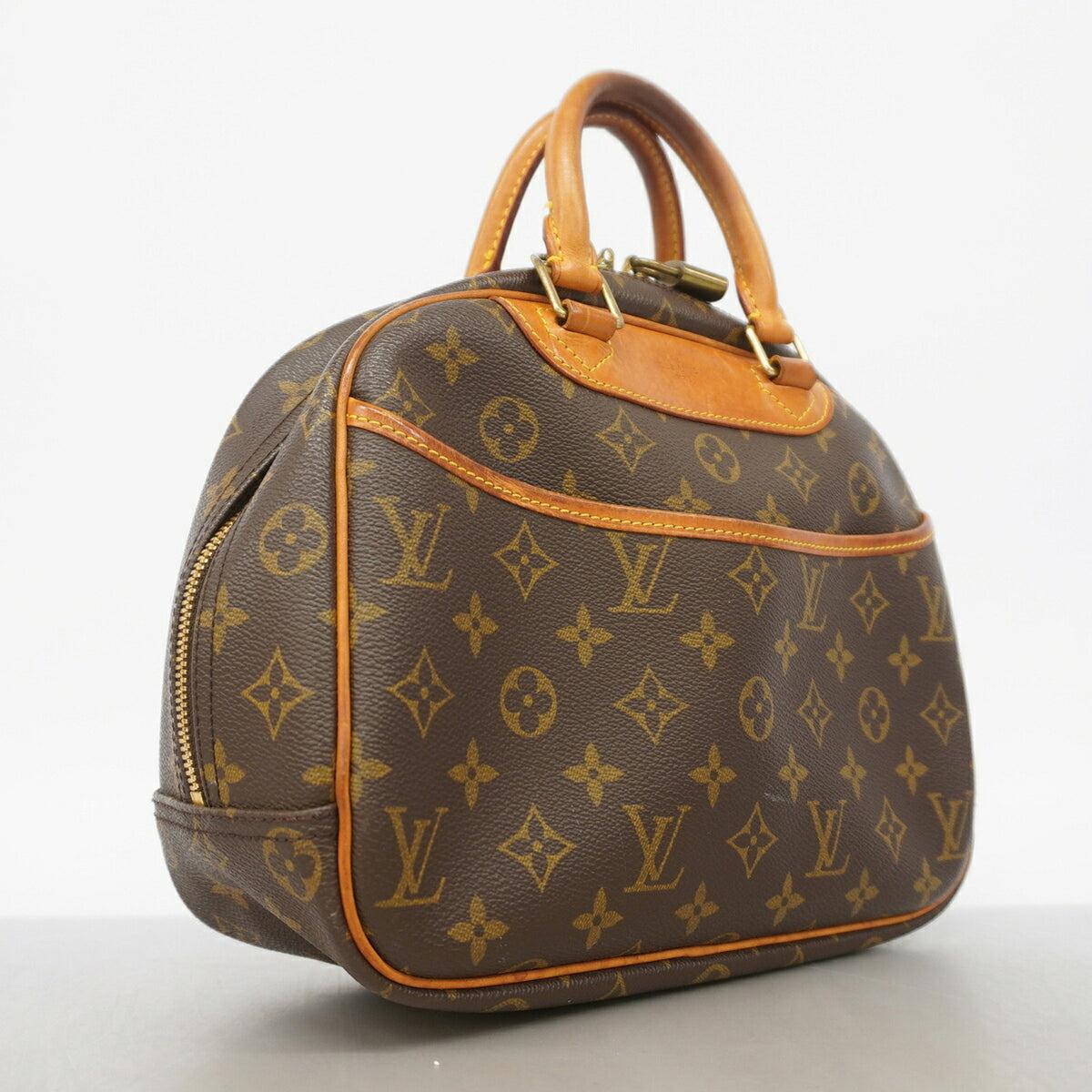 Louis Vuitton Brown Handbag (Pre-Owned)