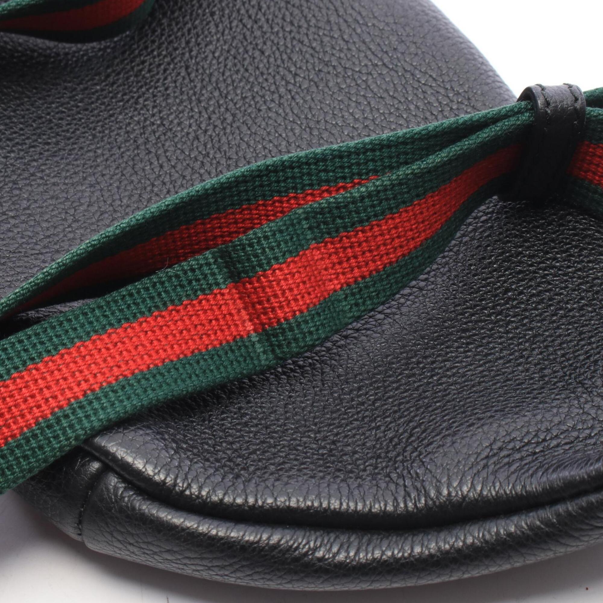 Gucci Black Multi-Color Leather Fanny Pack Handbag (Pre-Owned)