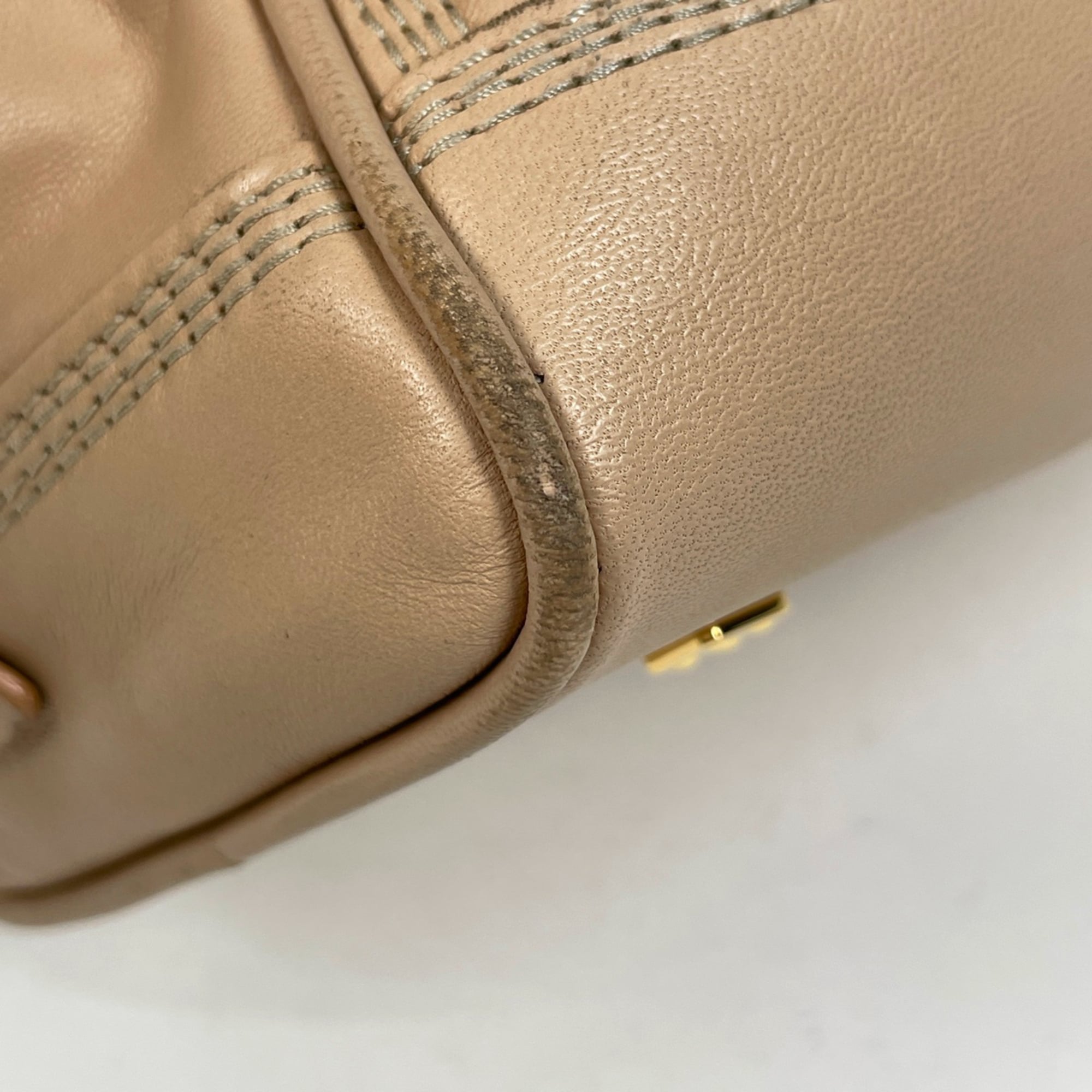 Loewe Beige Leather Handbag (Pre-Owned)
