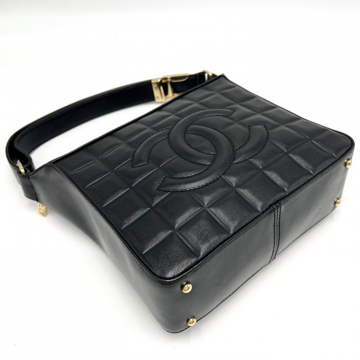 Chanel Black Leather Handbag Shoulder Bag (Pre-Owned)