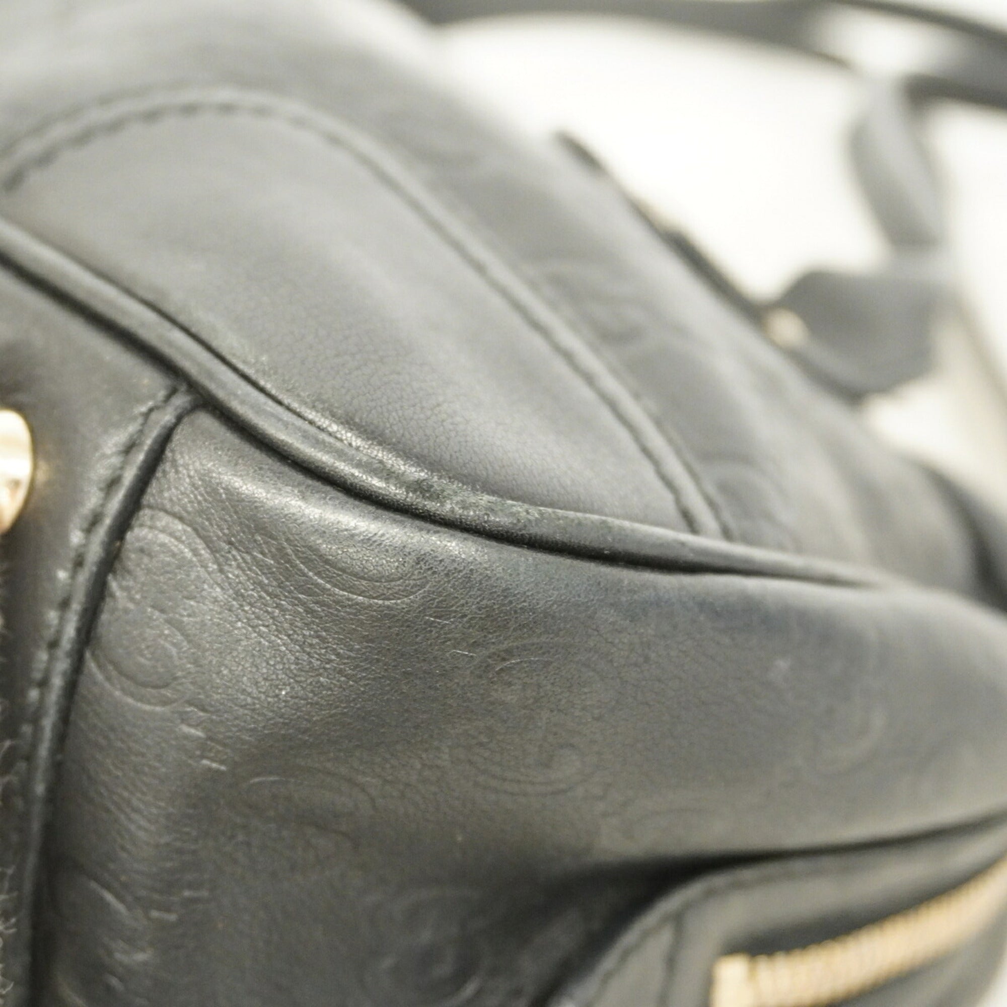 Gucci Black Leather Shoulder Bag (Pre-Owned)