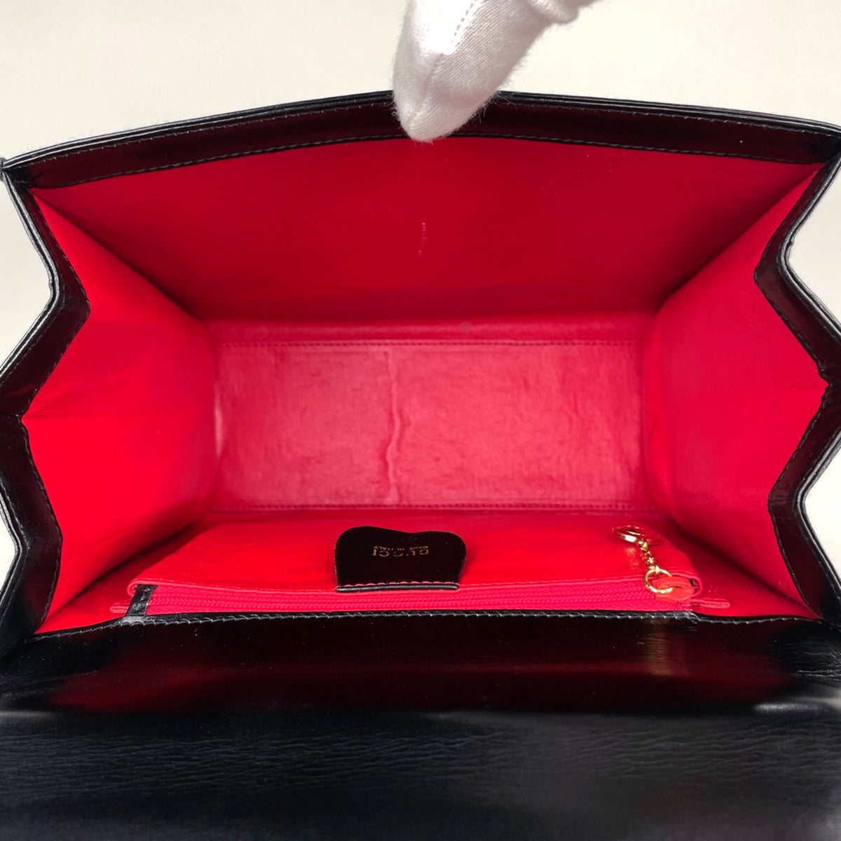 Gucci Black Leather Handbag (Pre-Owned)