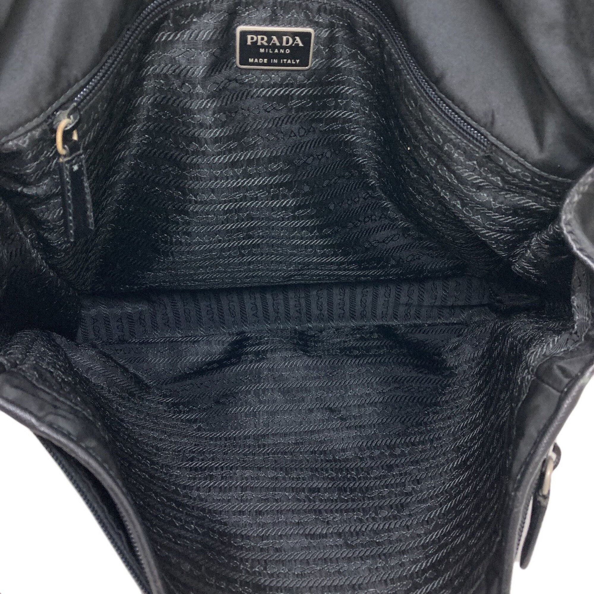 Prada Black Nylon Shoulder Bag (Pre-Owned)