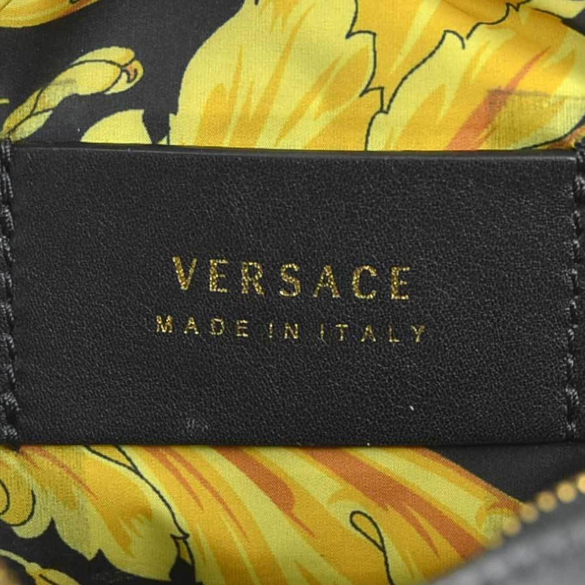 Versace Black Leather Shoulder Bag (Pre-Owned)