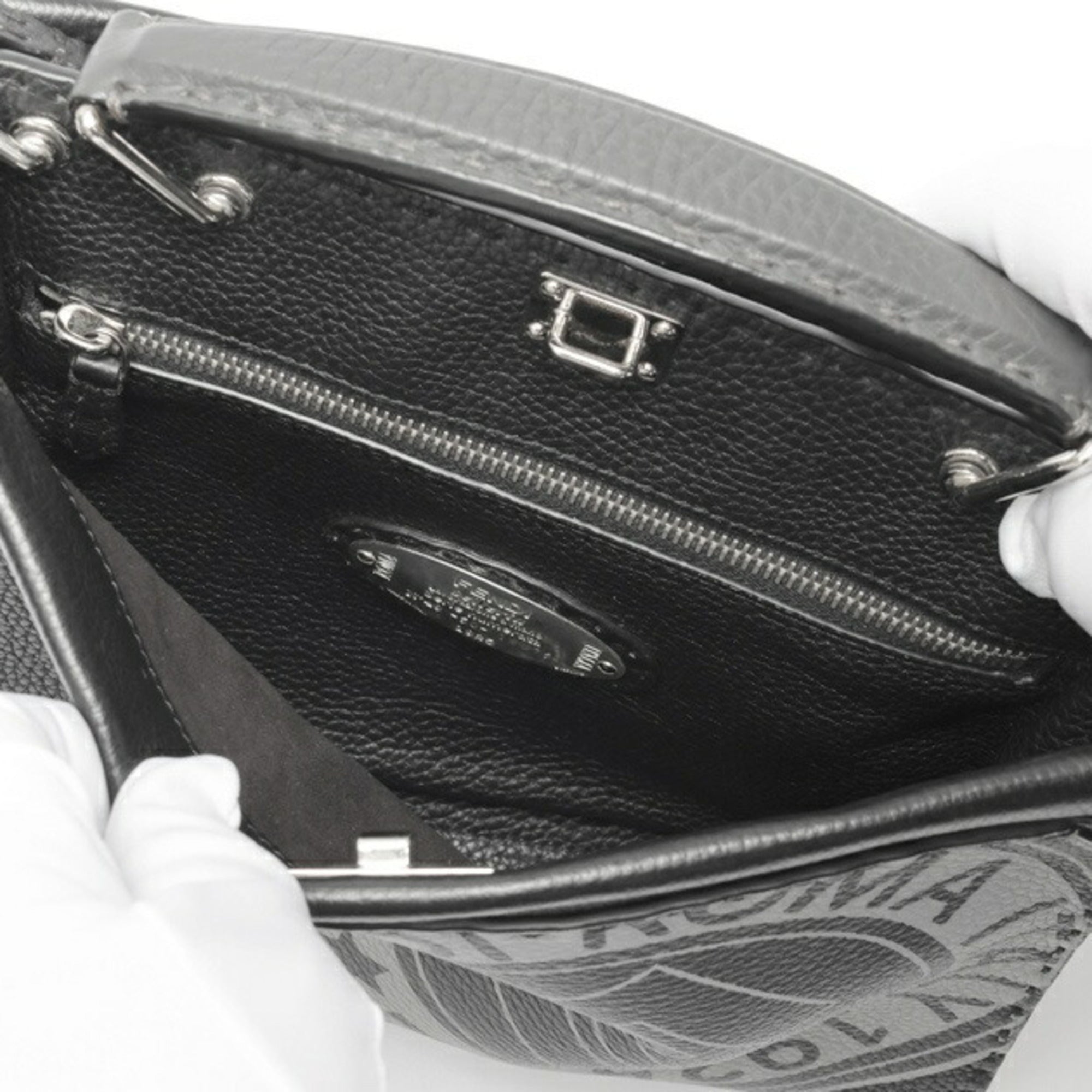 Fendi Black Gray Leather Shoulder Bag (Pre-Owned)
