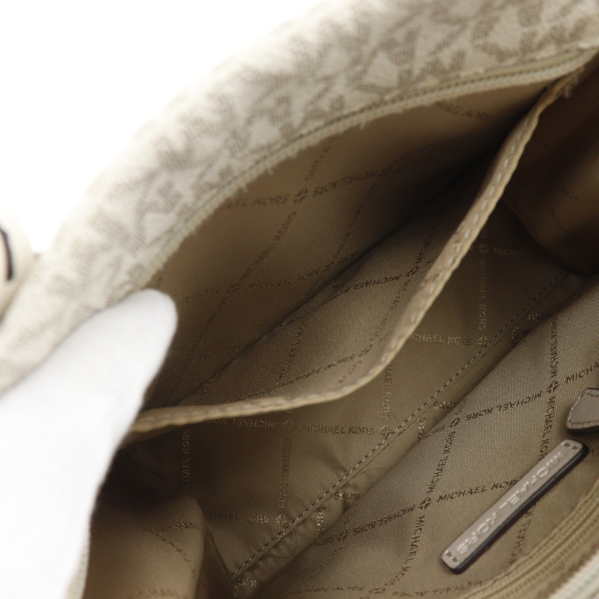 Michael Kors White Pvc Handbag (Pre-Owned)
