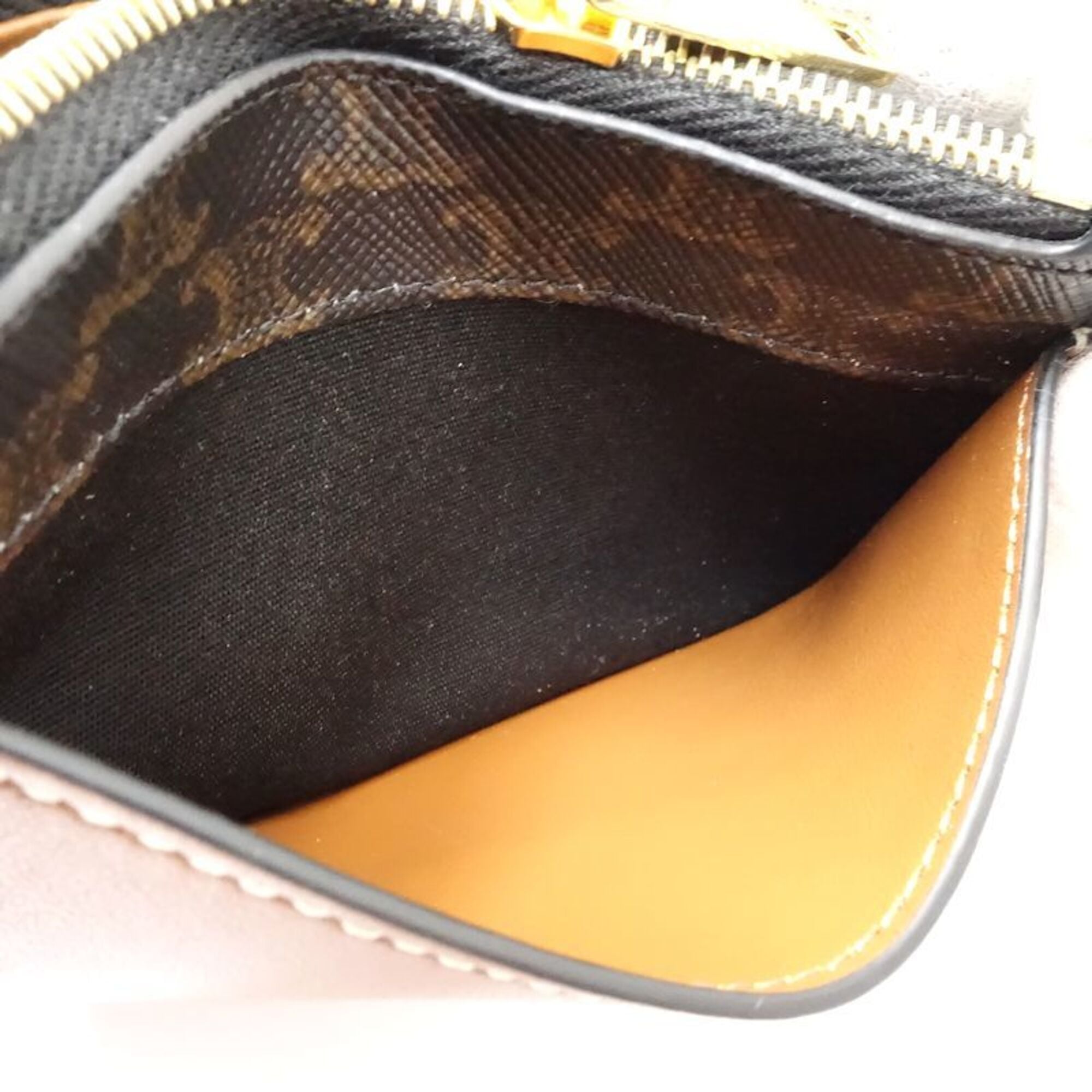 Celine Brown Leather Coin Purse/Coin Case (Pre-Owned)