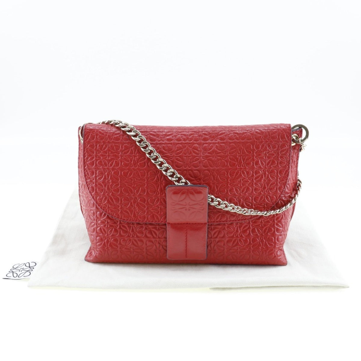 Loewe Avenue Red Color Leather Shoulder Bag (Pre-Owned)
