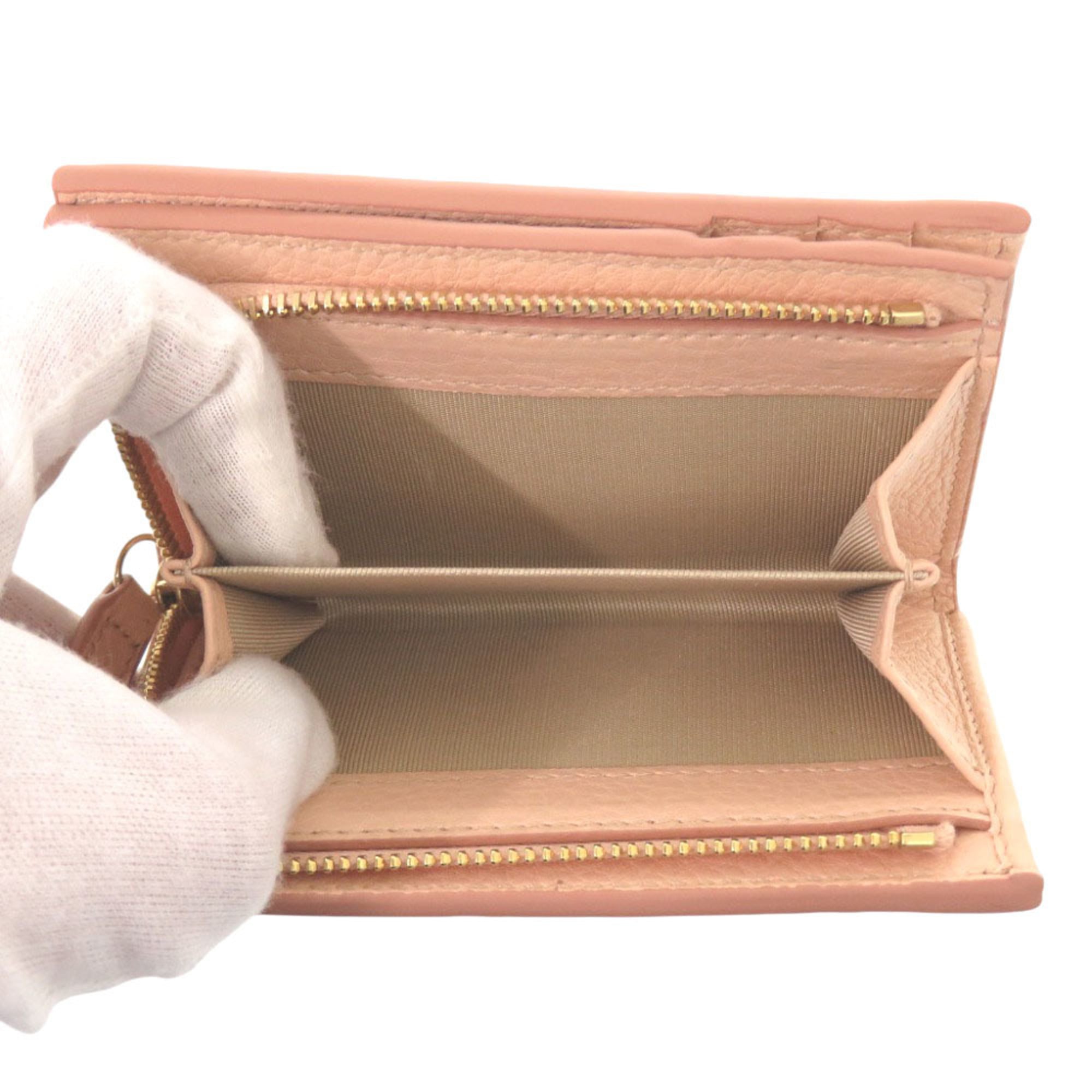 Gucci Beige Leather Wallet (Bi-Fold) (Pre-Owned)