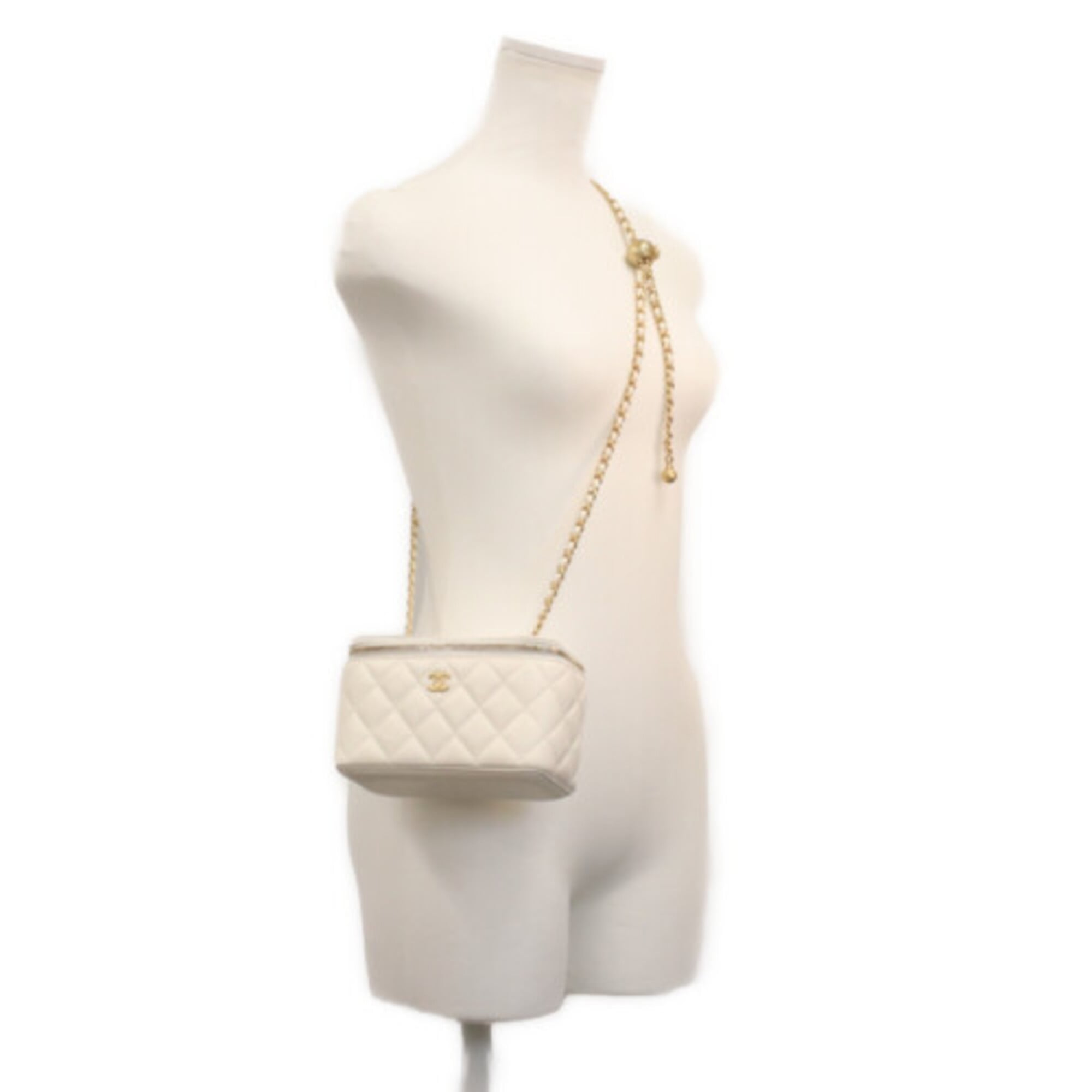 Chanel White Leather Shoulder Bag Vanity Bag (Pre-Owned)