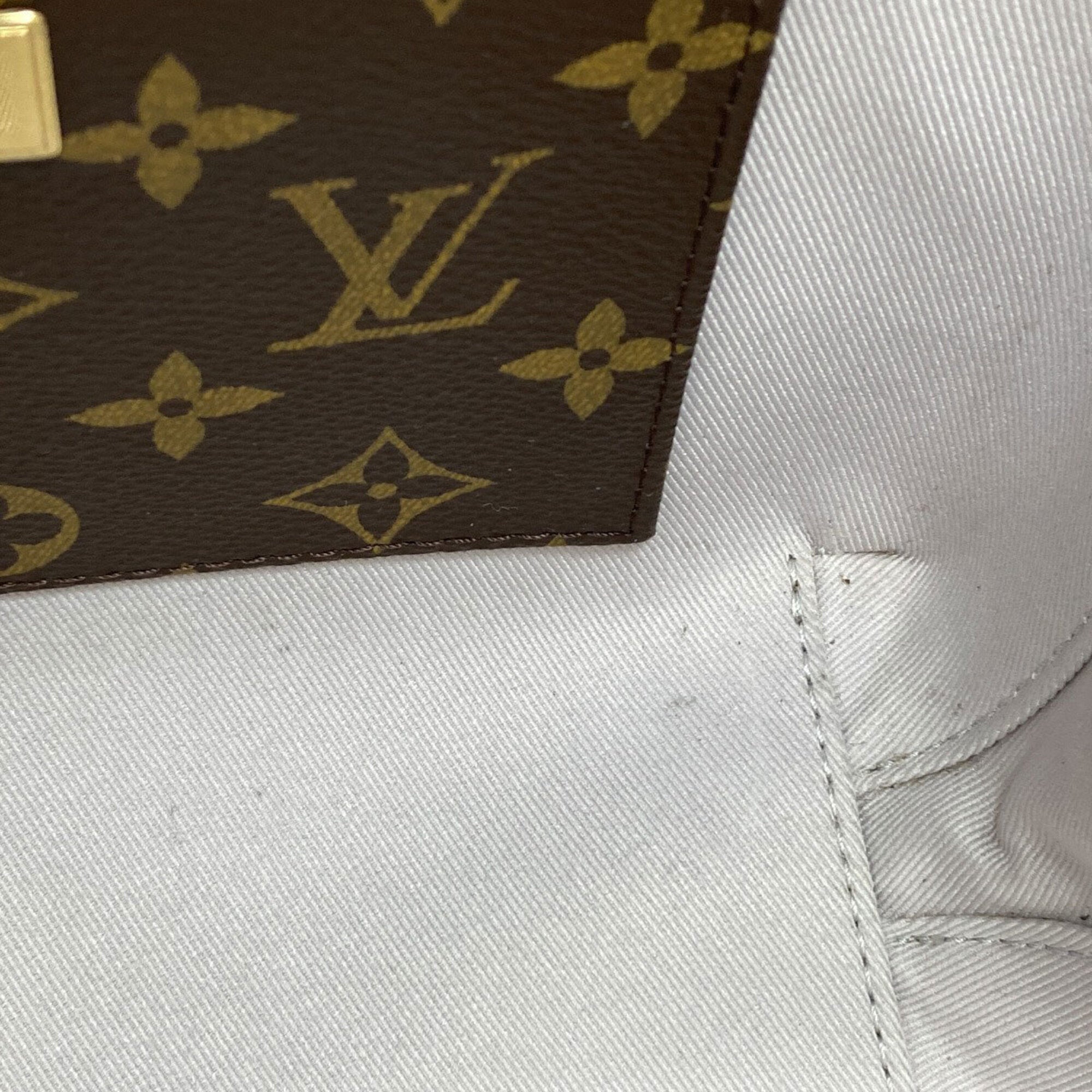 Louis Vuitton Monogram Vernis Shoulder Bag (Pre-Owned)