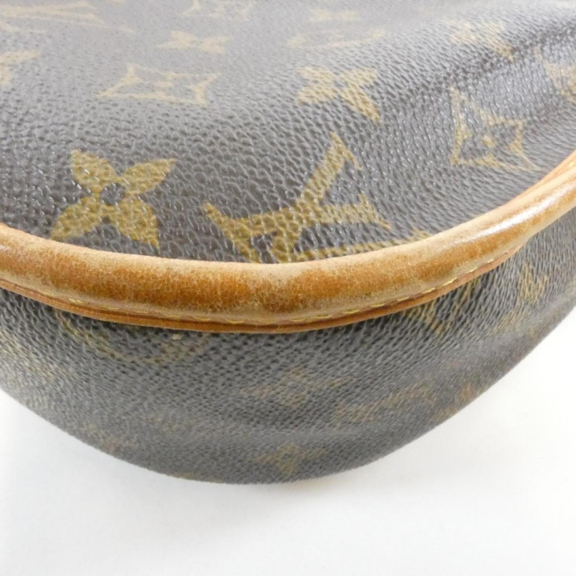 Louis Vuitton Marron Coated Canvas Shoulder Bag (Pre-Owned)