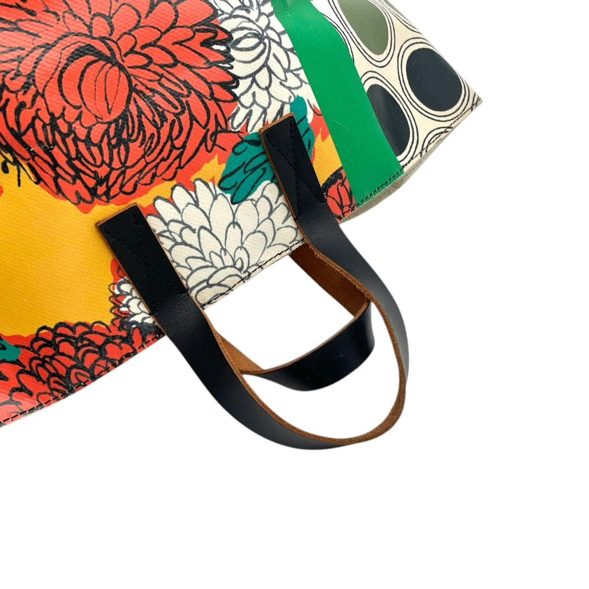 Marni Black Multi-Color Pvc Leather Handbag Tote Bag (Pre-Owned)