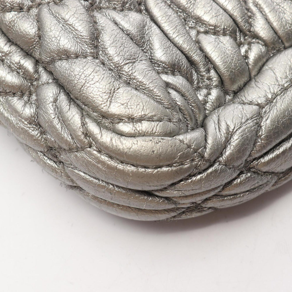 Miu Miu Matelasse Silver Leather Handbag Shoulder Bag (Pre-Owned)