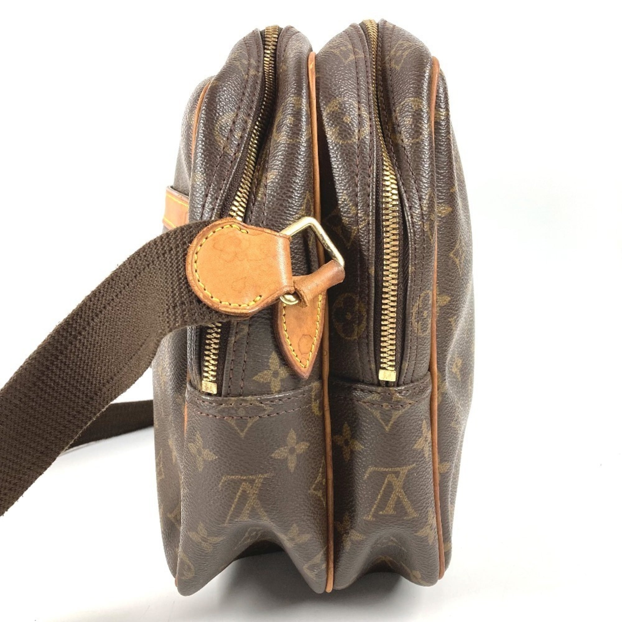 Louis Vuitton Brown Monogram Handbag Pochette Shoulder Bag (Pre-Owned)