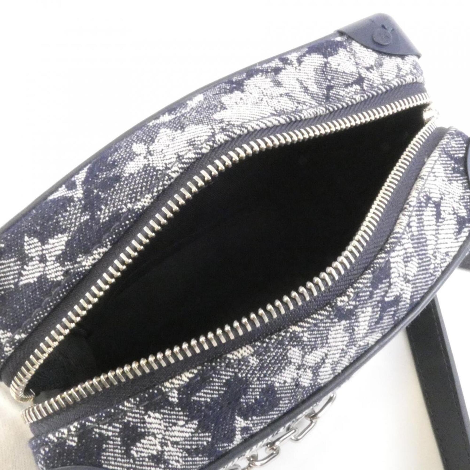 Louis Vuitton Monogram Silver Canvas Shoulder Bag (Pre-Owned)