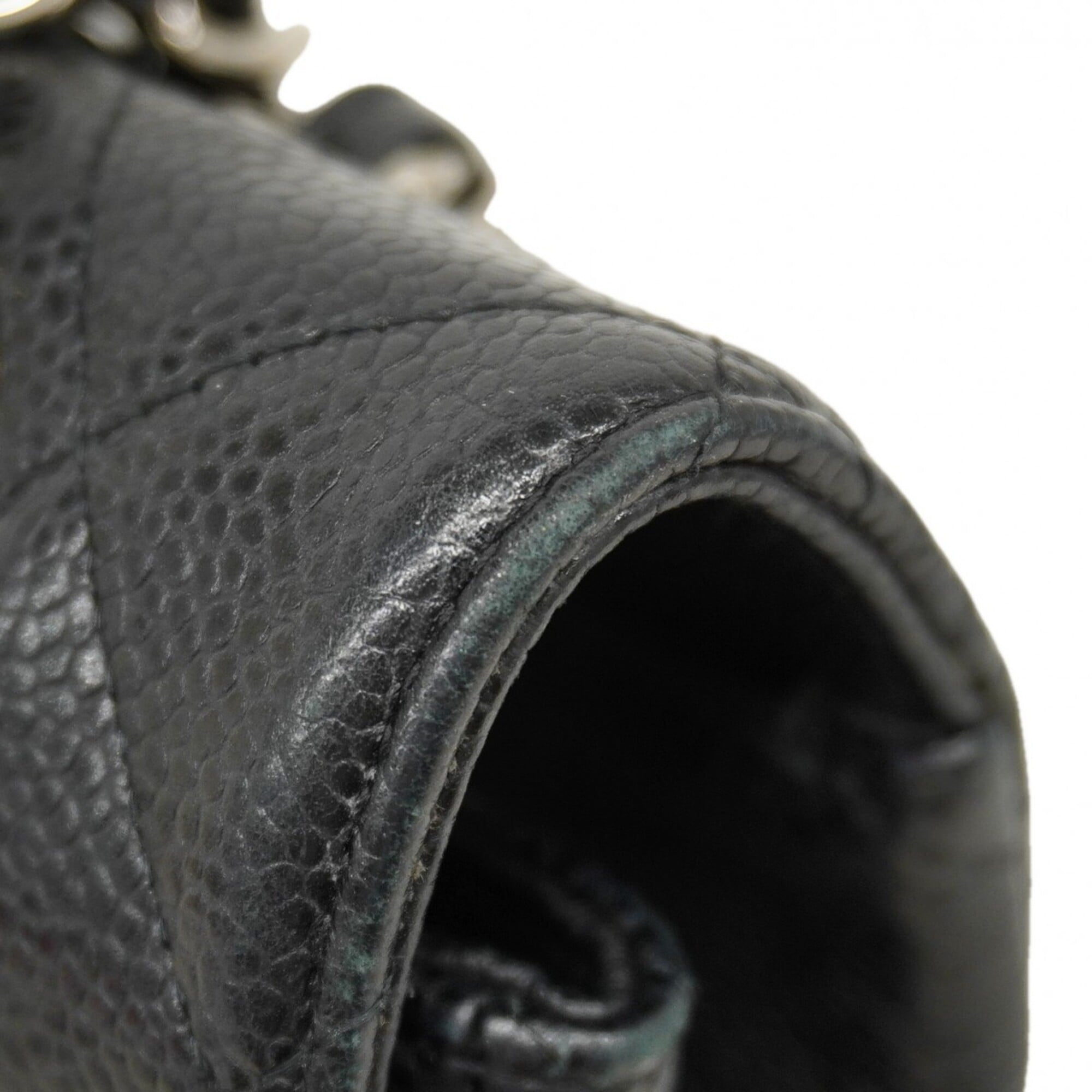 Chanel Black Grained Calfskin Shoulder Bag (Pre-Owned)